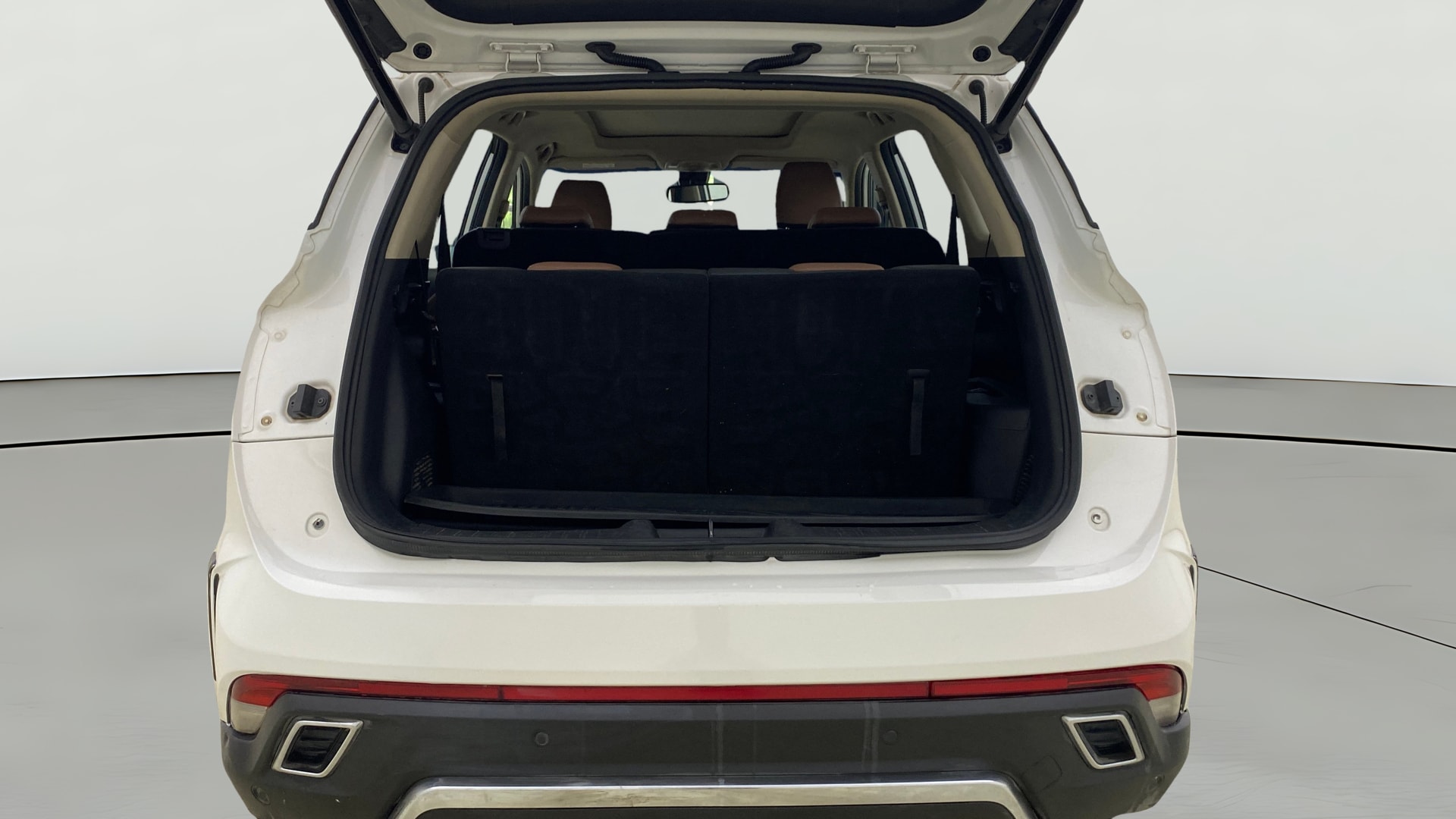 View 2023 MG Hector Plus Sharp Pro 7 Seater Diesel Image 43 Used 2023 MG Hector Plus Sharp Pro 7 Seater Diesel Image 43