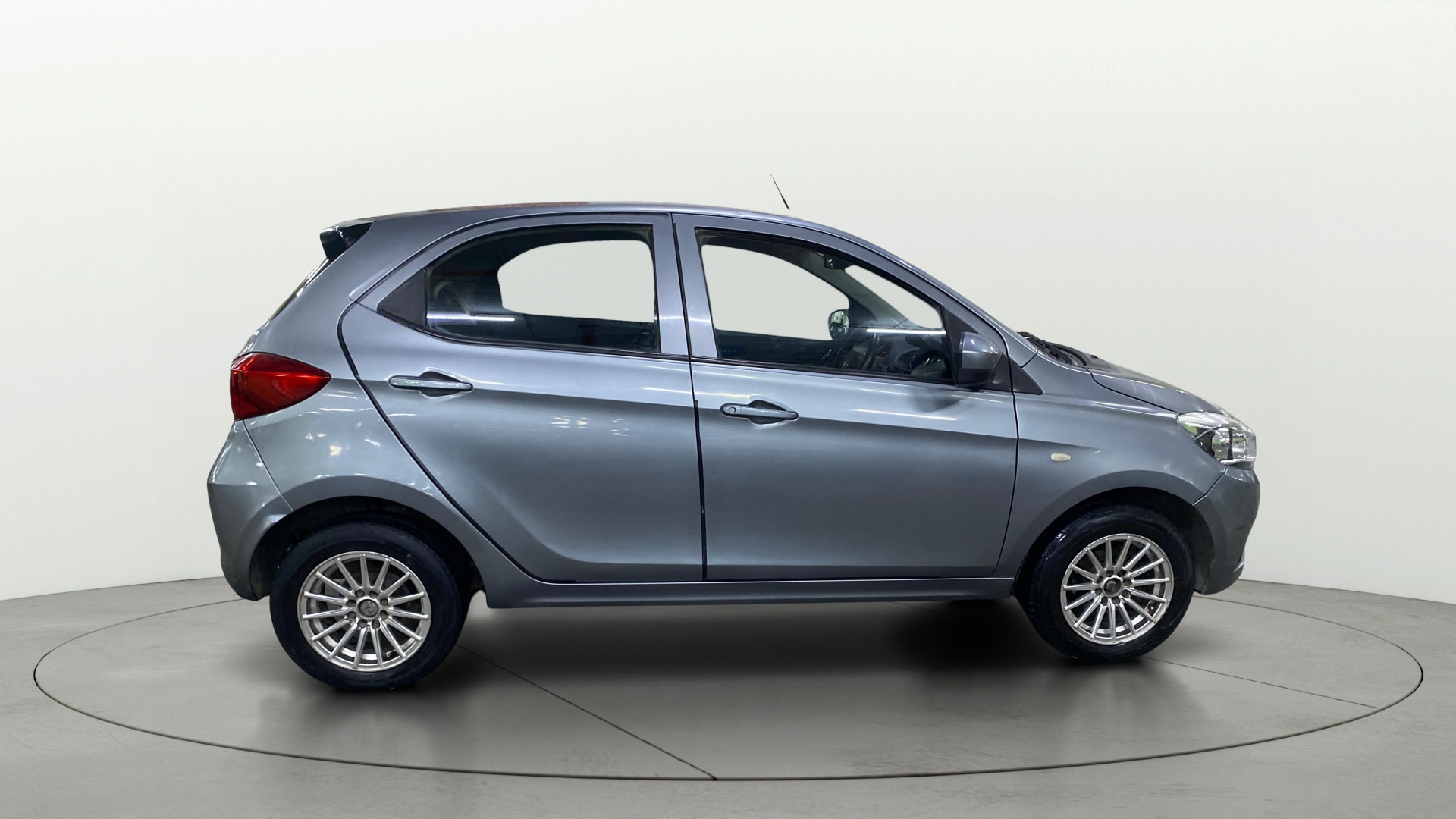 View 2020 Tata Tiago Revotron Wizz Limited Edition Image 25 Used 2020 Tata Tiago Revotron Wizz Limited Edition Image 25