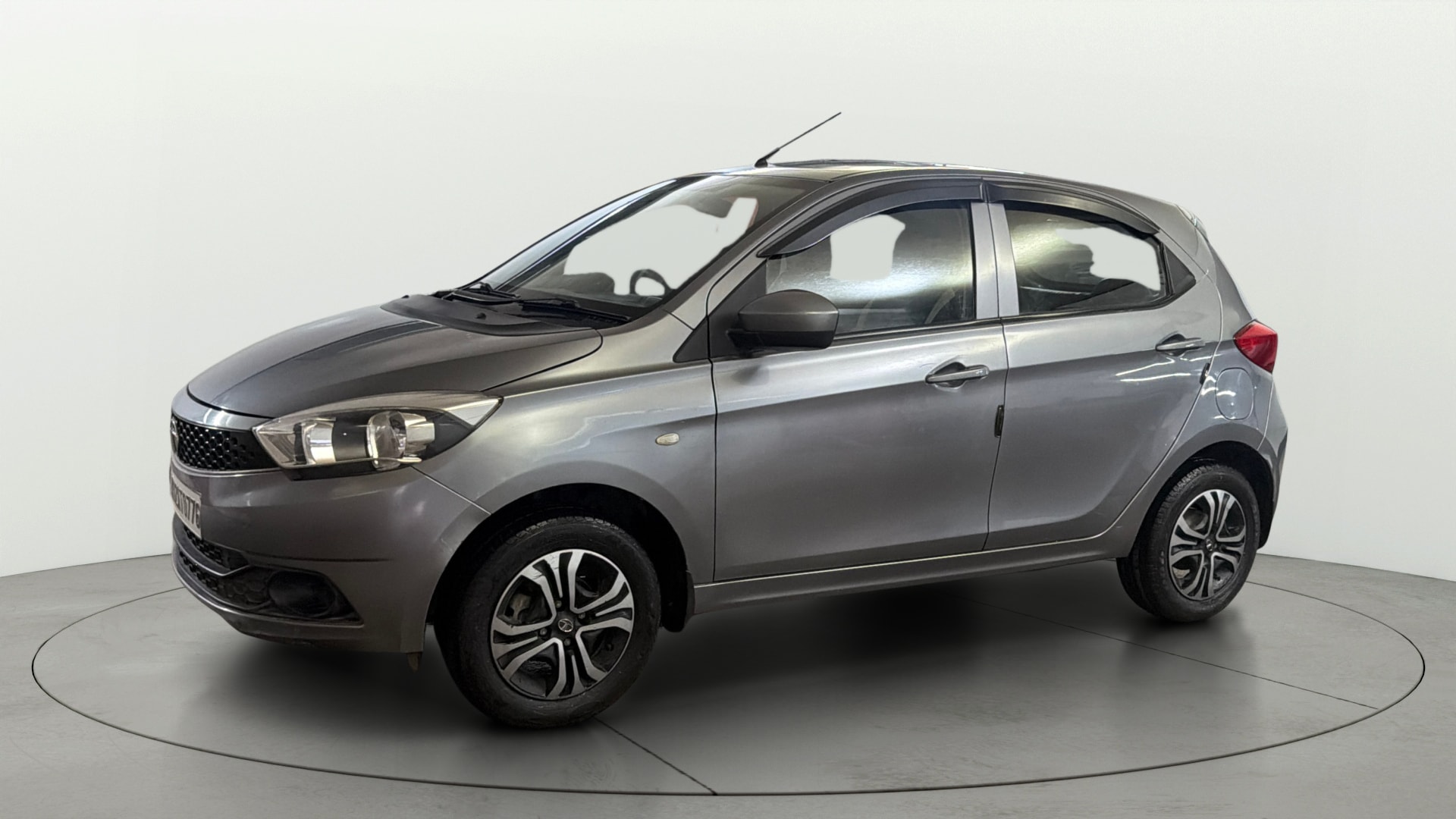 View 2019 Tata Tiago Revotorq XB Image 34 Used 2019 Tata Tiago Revotorq XB Image 34