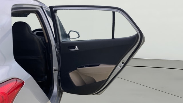 View Hyundai Grand i10 Image 7 Used Hyundai Grand i10 Image 7