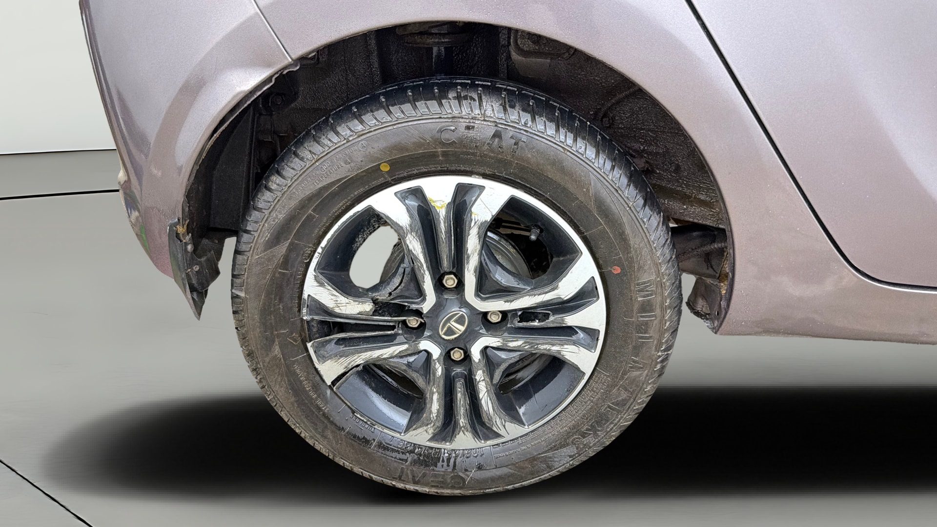 View 2019 Tata Tiago Revotorq XB Image 23 Used 2019 Tata Tiago Revotorq XB Image 23