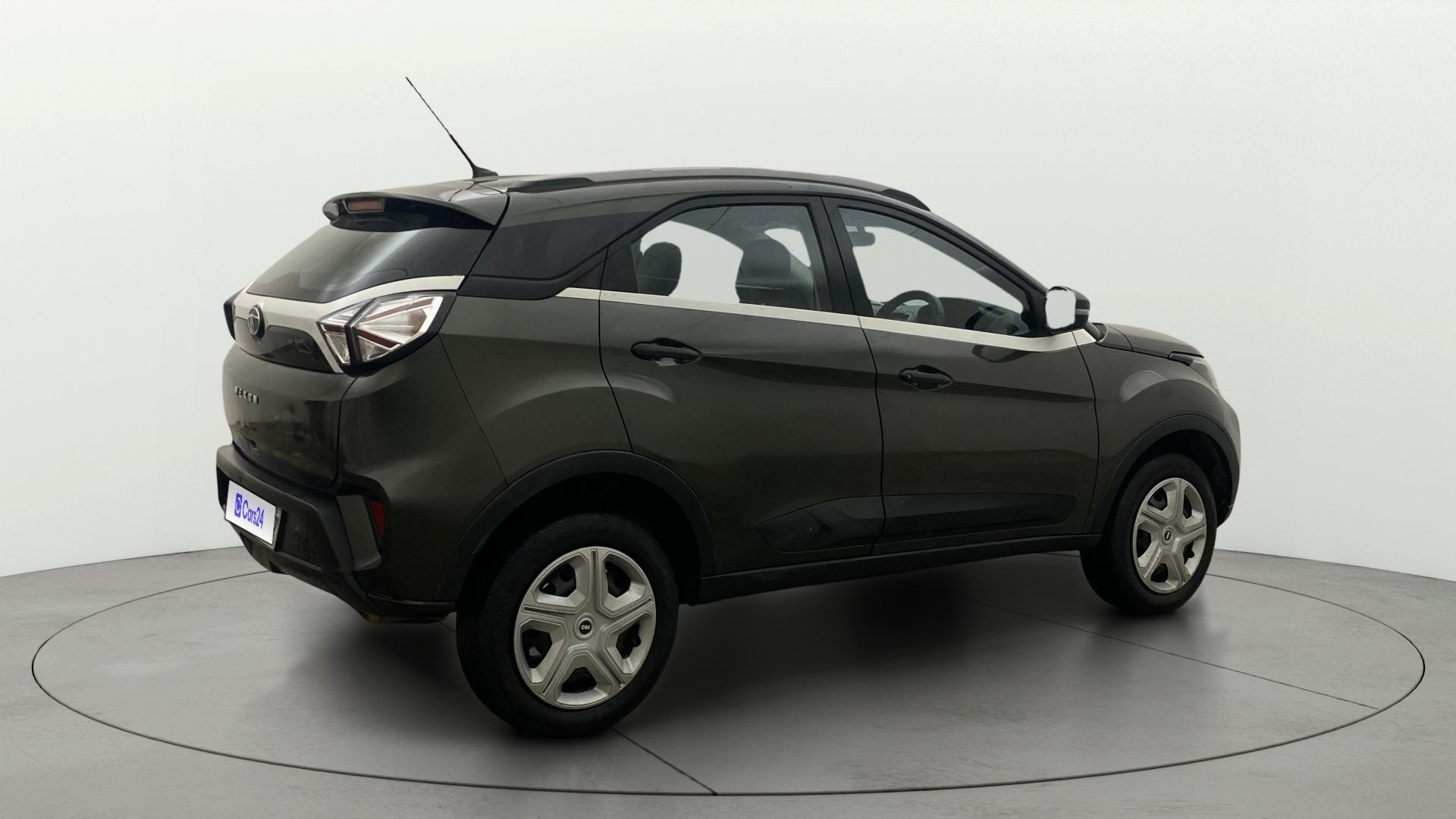 View 2020 Tata Nexon Revotron XM Image 42 Used 2020 Tata Nexon Revotron XM Image 42