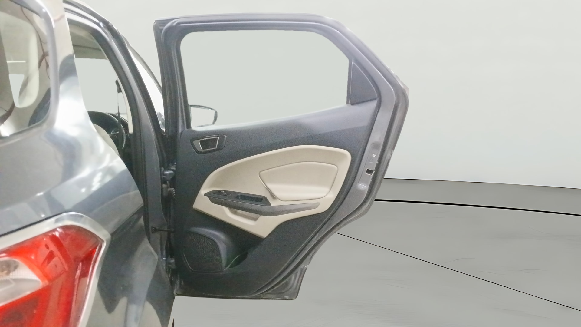 View 2021 Ford EcoSport 1.5 TDCi Diesel Ambiente BS IV Image 7 Used 2021 Ford EcoSport 1.5 TDCi Diesel Ambiente BS IV Image 7