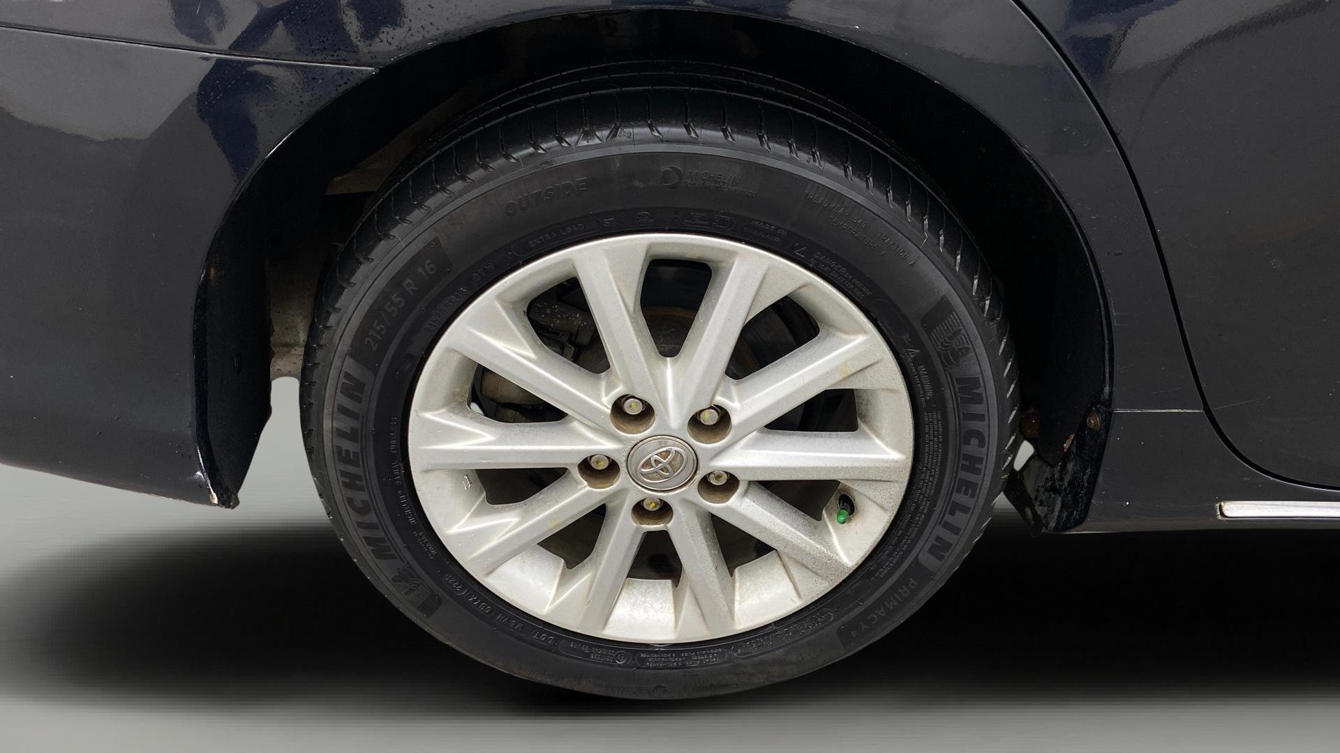 View 2013 Toyota Camry 2.5 AT Image 24 Used 2013 Toyota Camry 2.5 AT Image 24