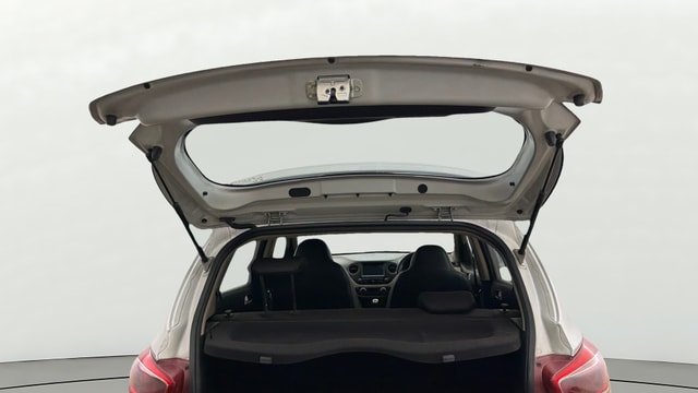 View Hyundai Grand i10 Image 16 Used Hyundai Grand i10 Image 16
