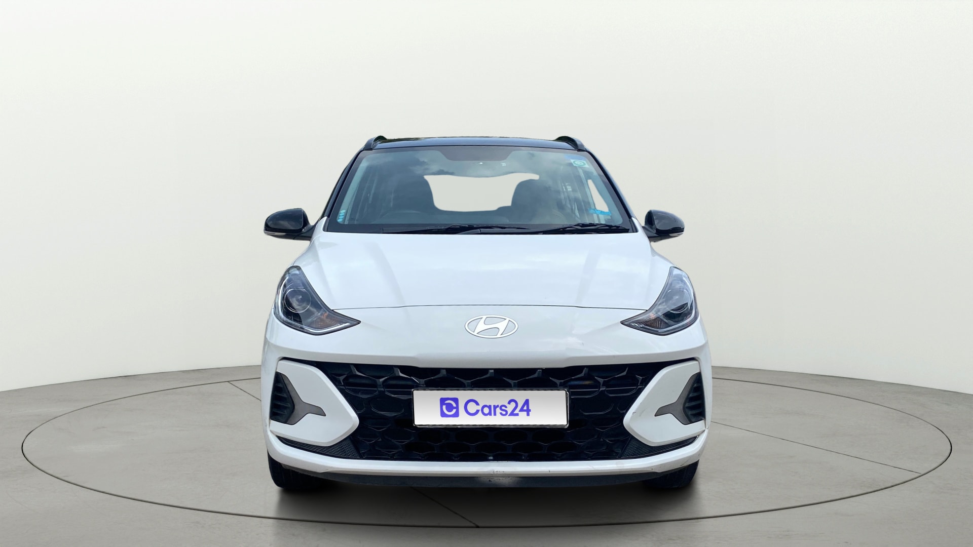 View 2023 Hyundai Grand i10 Nios Sportz Petrol Dual Tone Image 1 Used 2023 Hyundai Grand i10 Nios Sportz Petrol Dual Tone Image 1