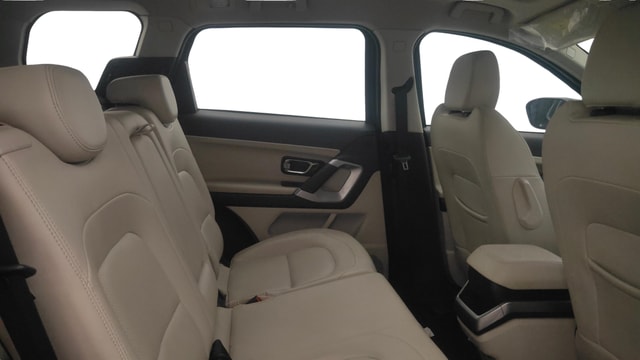 View Tata Safari Image 38 Used Tata Safari Image 38