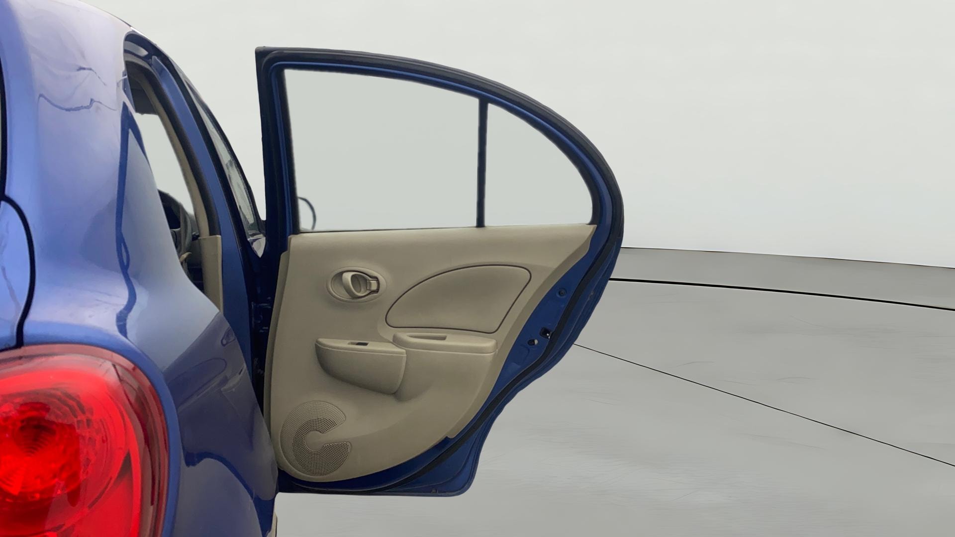 View 2014 Renault Pulse RxL Petrol Image 5 Used 2014 Renault Pulse RxL Petrol Image 5