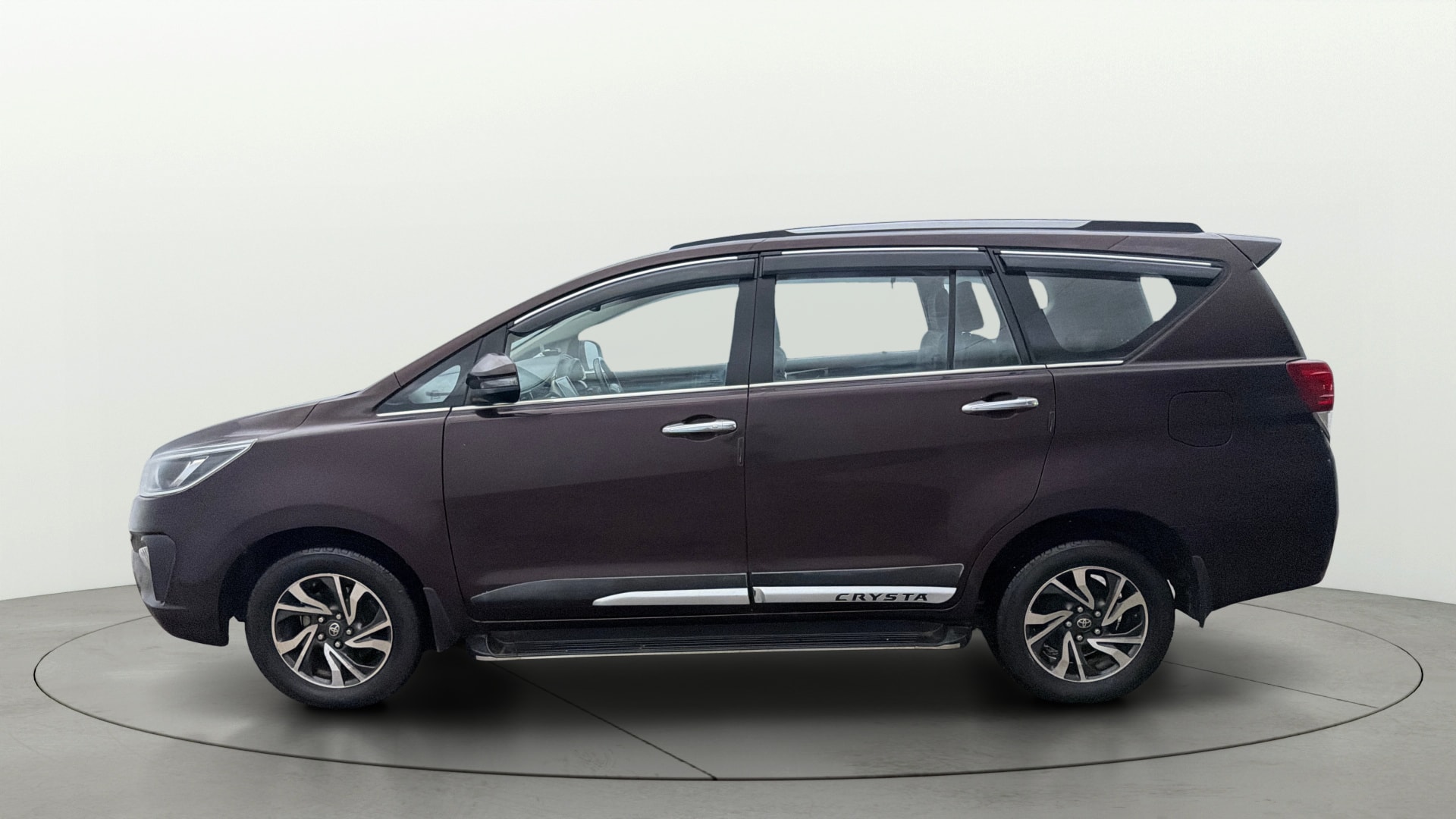 Used 2022 Toyota Innova Crysta Used 2022 Toyota Innova Crysta