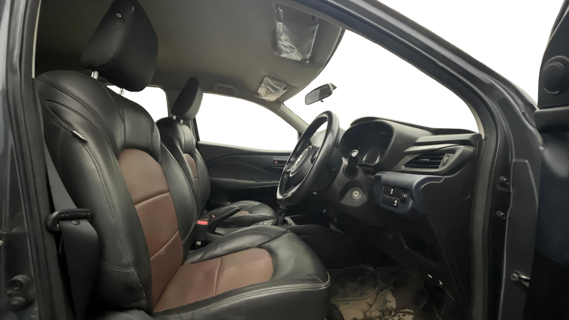 View 2023 Maruti Suzuki 1000 Base Variant Image 26 Used 2023 Maruti Suzuki 1000 Base Variant Image 26
