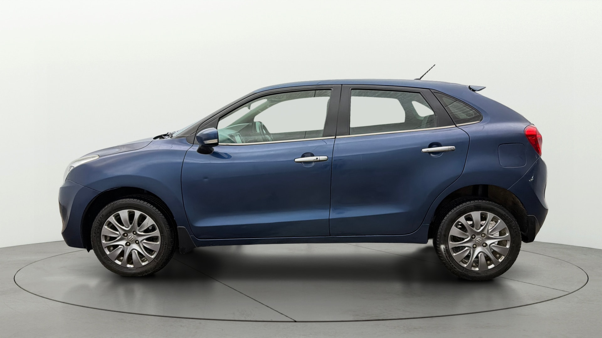 View 2017 Maruti Suzuki 1000 Base Variant Image 5 Used 2017 Maruti Suzuki 1000 Base Variant Image 5