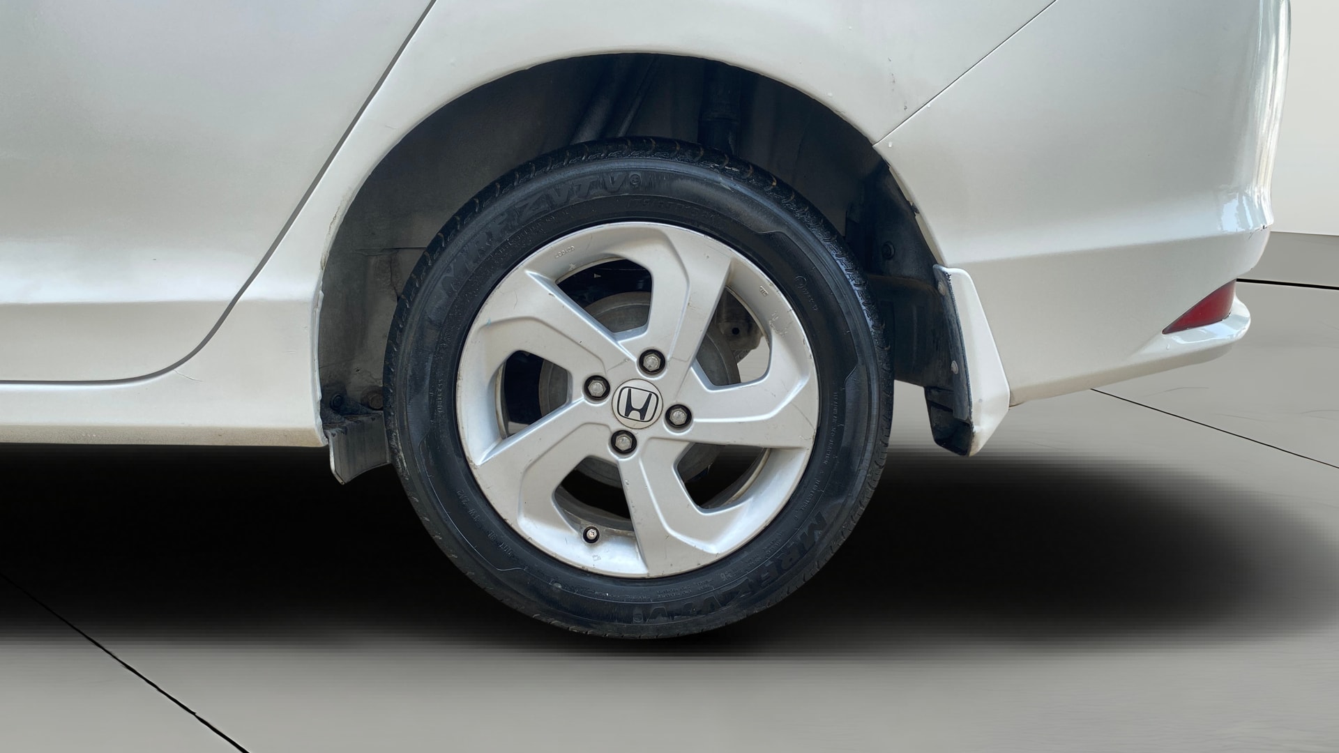 View 2014 Honda City ZX MT Diesel Anniversary Edition Image 8 Used 2014 Honda City ZX MT Diesel Anniversary Edition Image 8