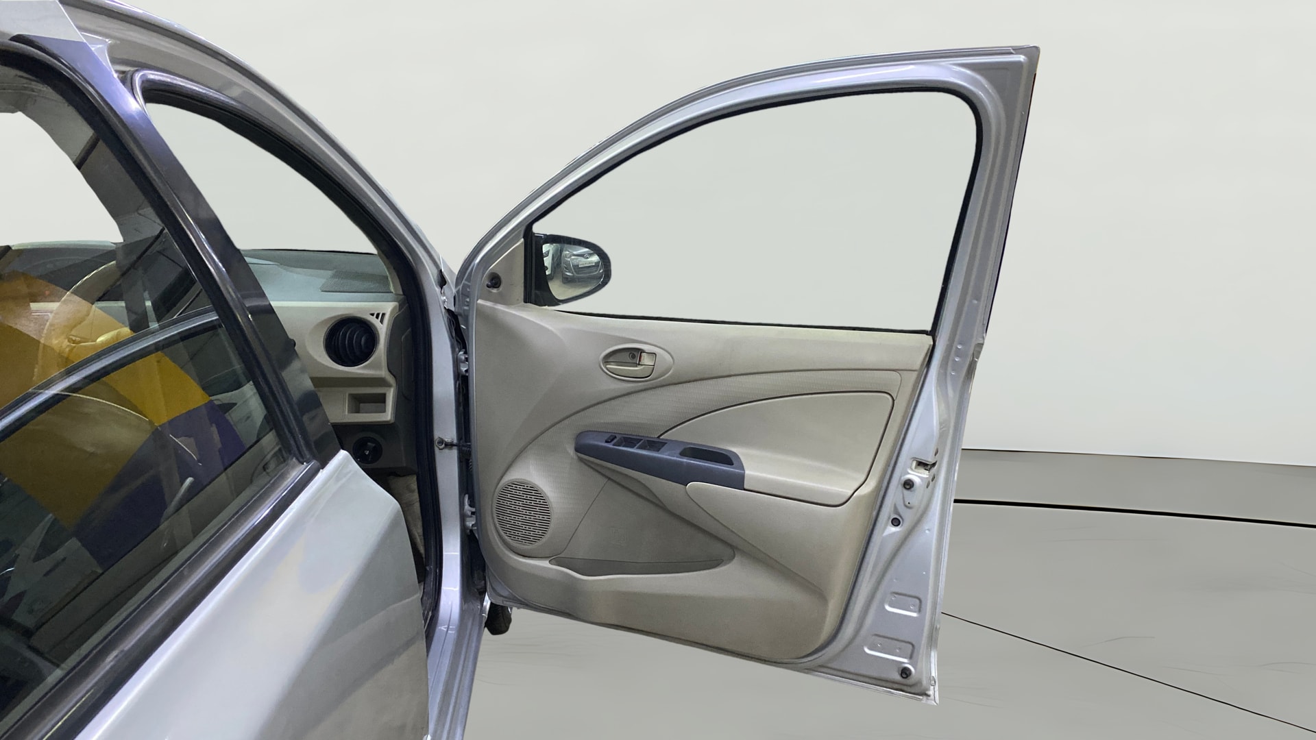 Used 2014 Toyota Etios Liva Used 2014 Toyota Etios Liva