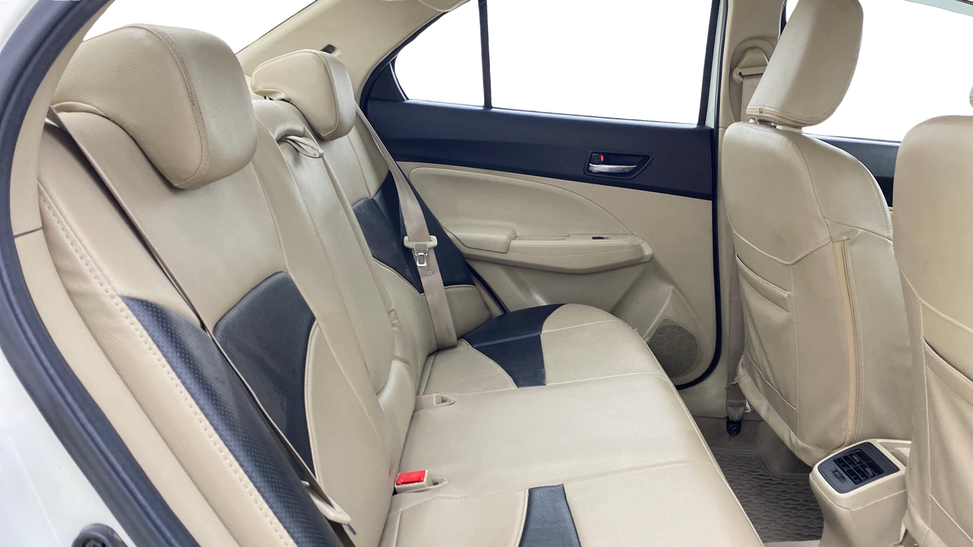 View 2018 Maruti Suzuki 1000 Base Variant Image 28 Used 2018 Maruti Suzuki 1000 Base Variant Image 28