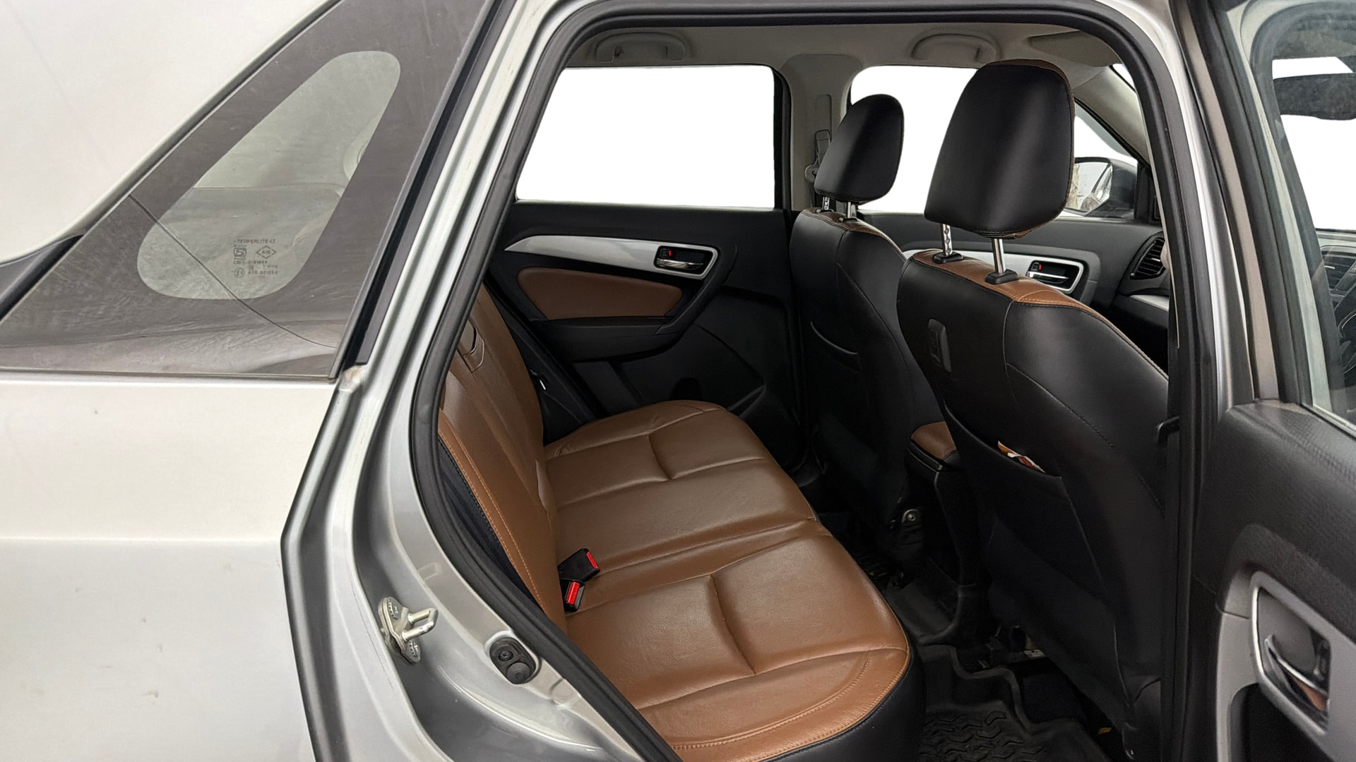 View 2022 Toyota Urban Cruiser Premium AT Image 30 Used 2022 Toyota Urban Cruiser Premium AT Image 30