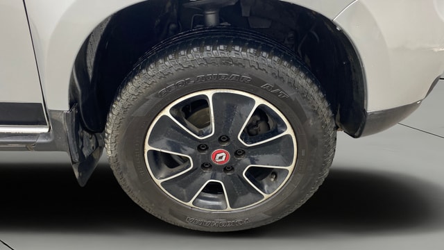 View Renault Duster Image 43 Used Renault Duster Image 43
