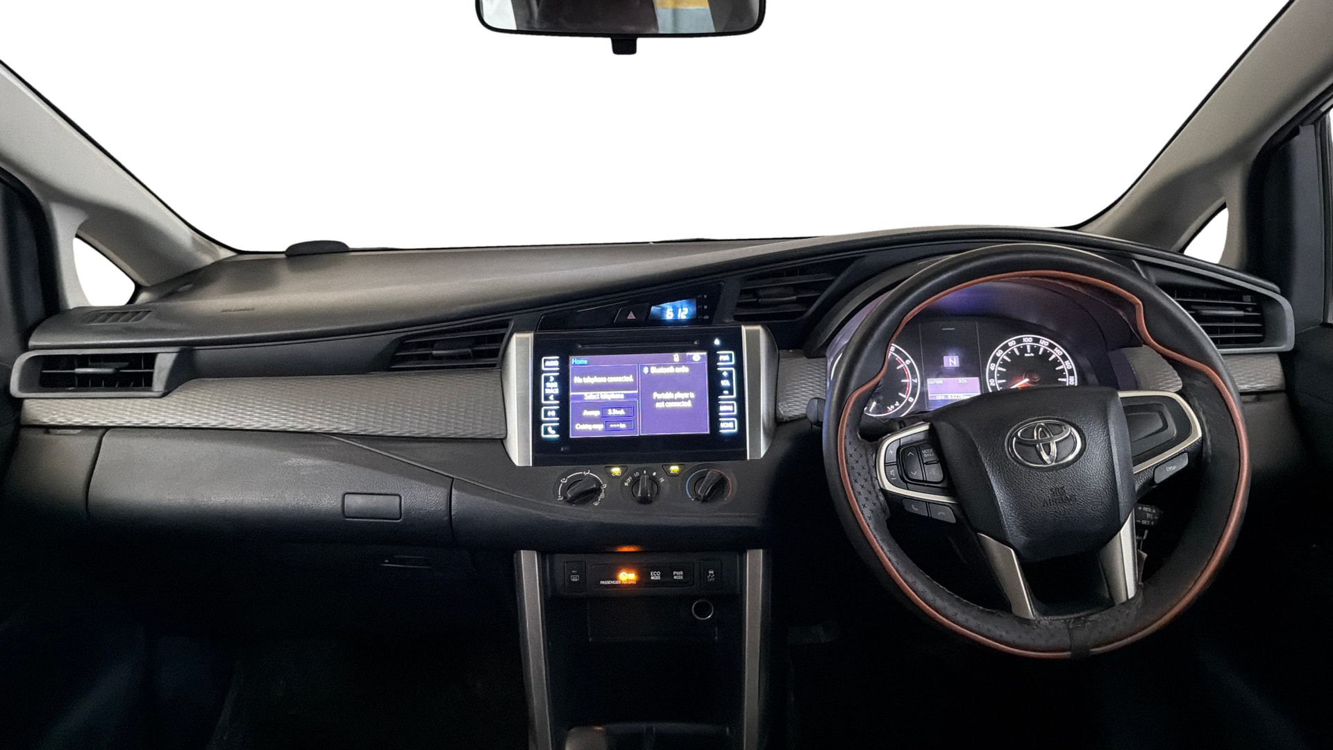 View 2020 Toyota Innova Crysta 2.7 GX AT 7-Seater BS IV Image 16 Used 2020 Toyota Innova Crysta 2.7 GX AT 7-Seater BS IV Image 16