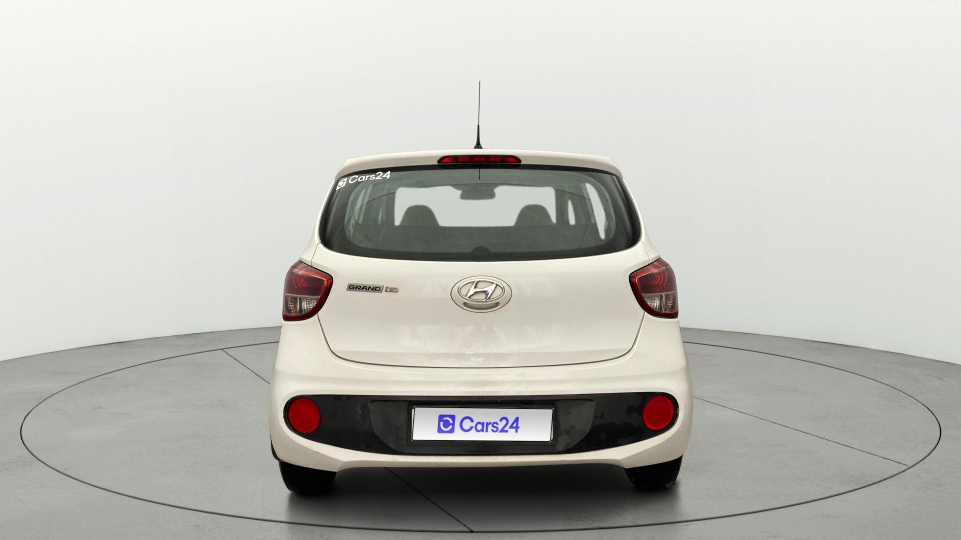 View 2018 Hyundai Grand i10 Magna 1.2 Kappa VTVT Image 38 Used 2018 Hyundai Grand i10 Magna 1.2 Kappa VTVT Image 38