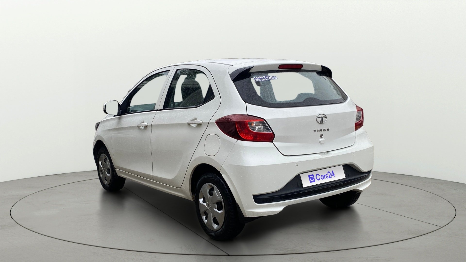 View 2021 Tata Tiago Revotorq XB Image 2 Used 2021 Tata Tiago Revotorq XB Image 2