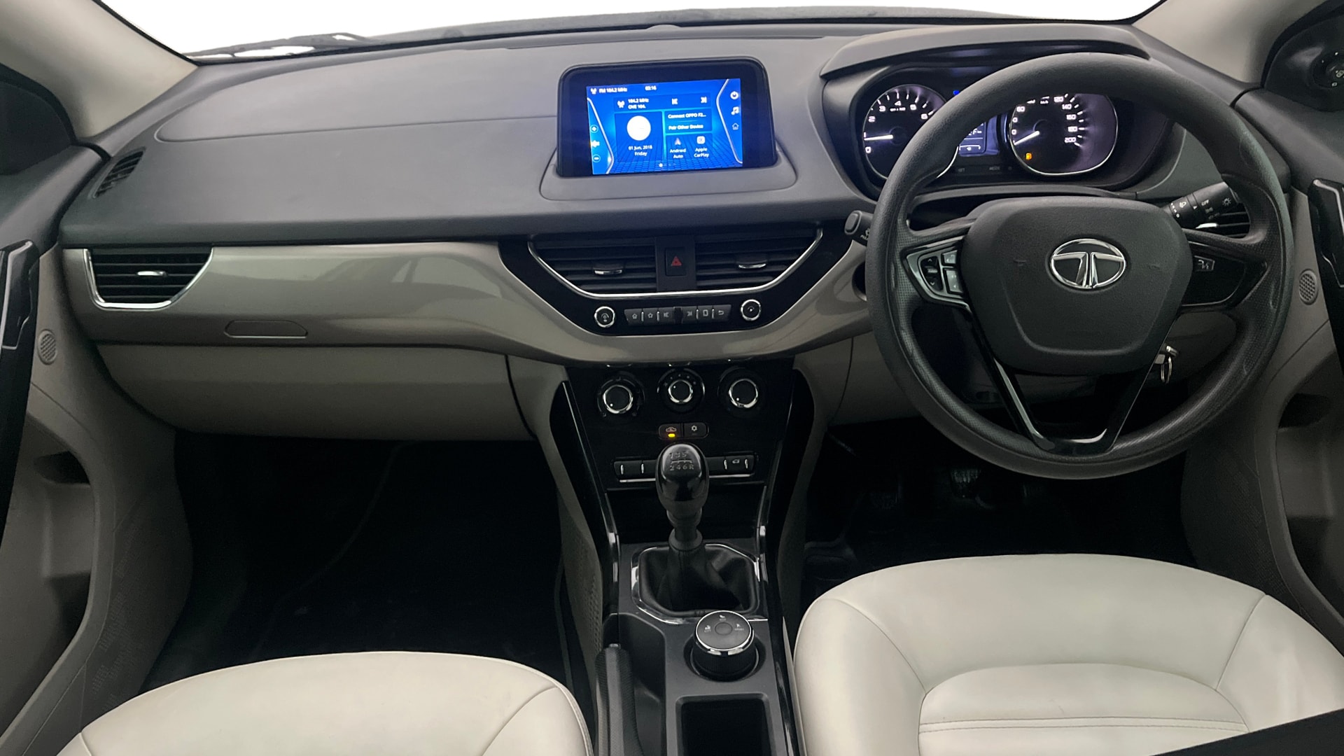 View 2019 Tata Nexon Revotorq XT Image 15 Used 2019 Tata Nexon Revotorq XT Image 15