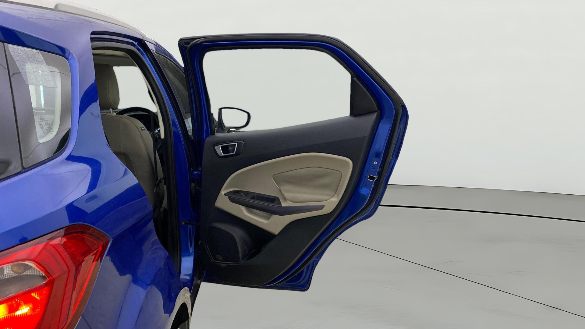 View 2019 Ford EcoSport 1.5 TDCi Diesel Ambiente BS IV Image 5 Used 2019 Ford EcoSport 1.5 TDCi Diesel Ambiente BS IV Image 5