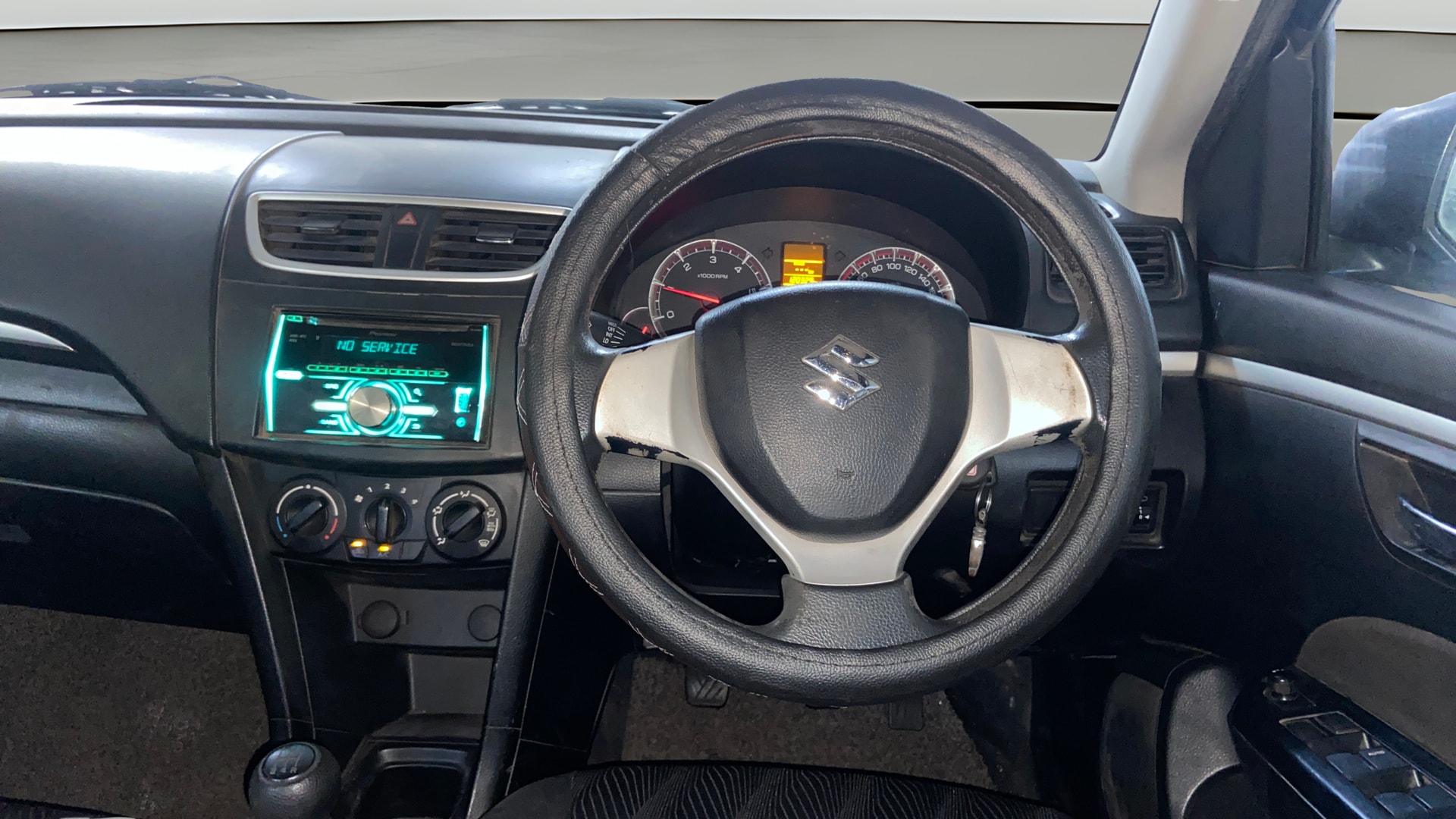 View 2013 Maruti Suzuki 1000 Base Variant Image 20 Used 2013 Maruti Suzuki 1000 Base Variant Image 20