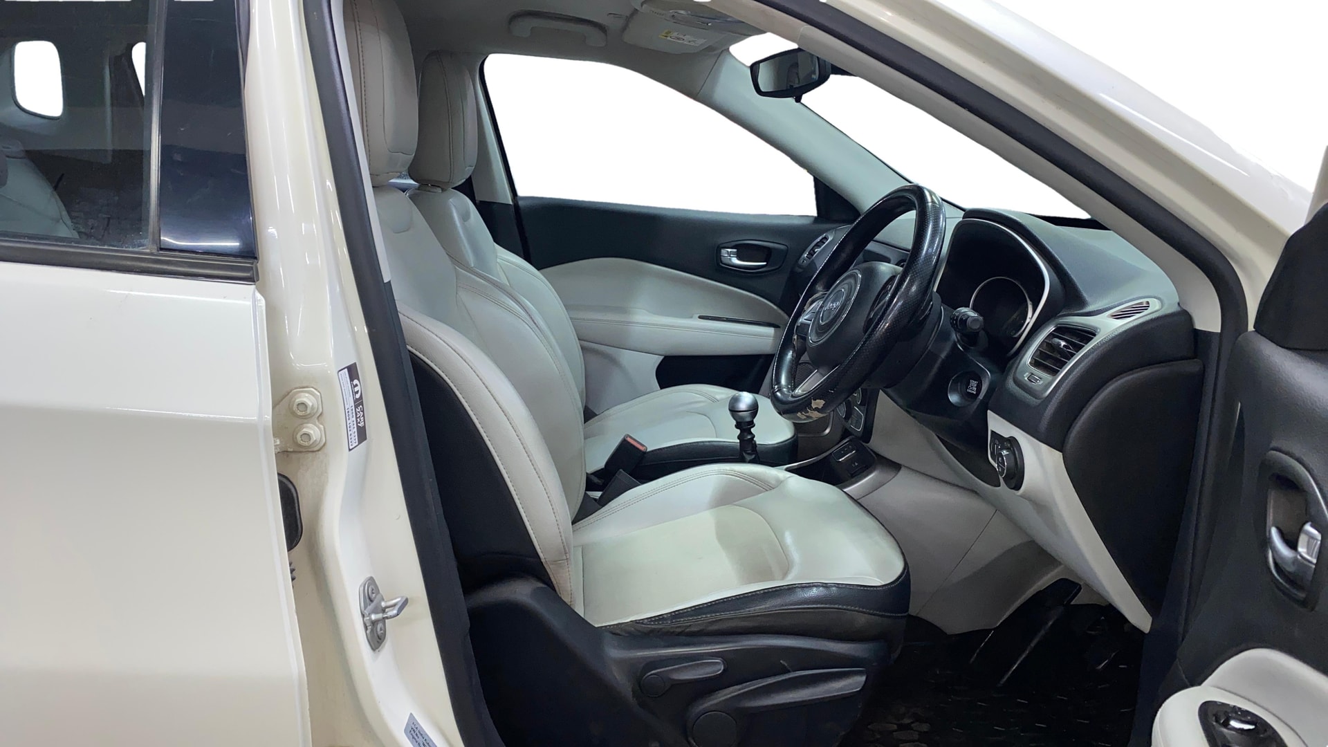 View 2020 Jeep Compass Longitude Plus 2.0 Diesel Image 17 Used 2020 Jeep Compass Longitude Plus 2.0 Diesel Image 17
