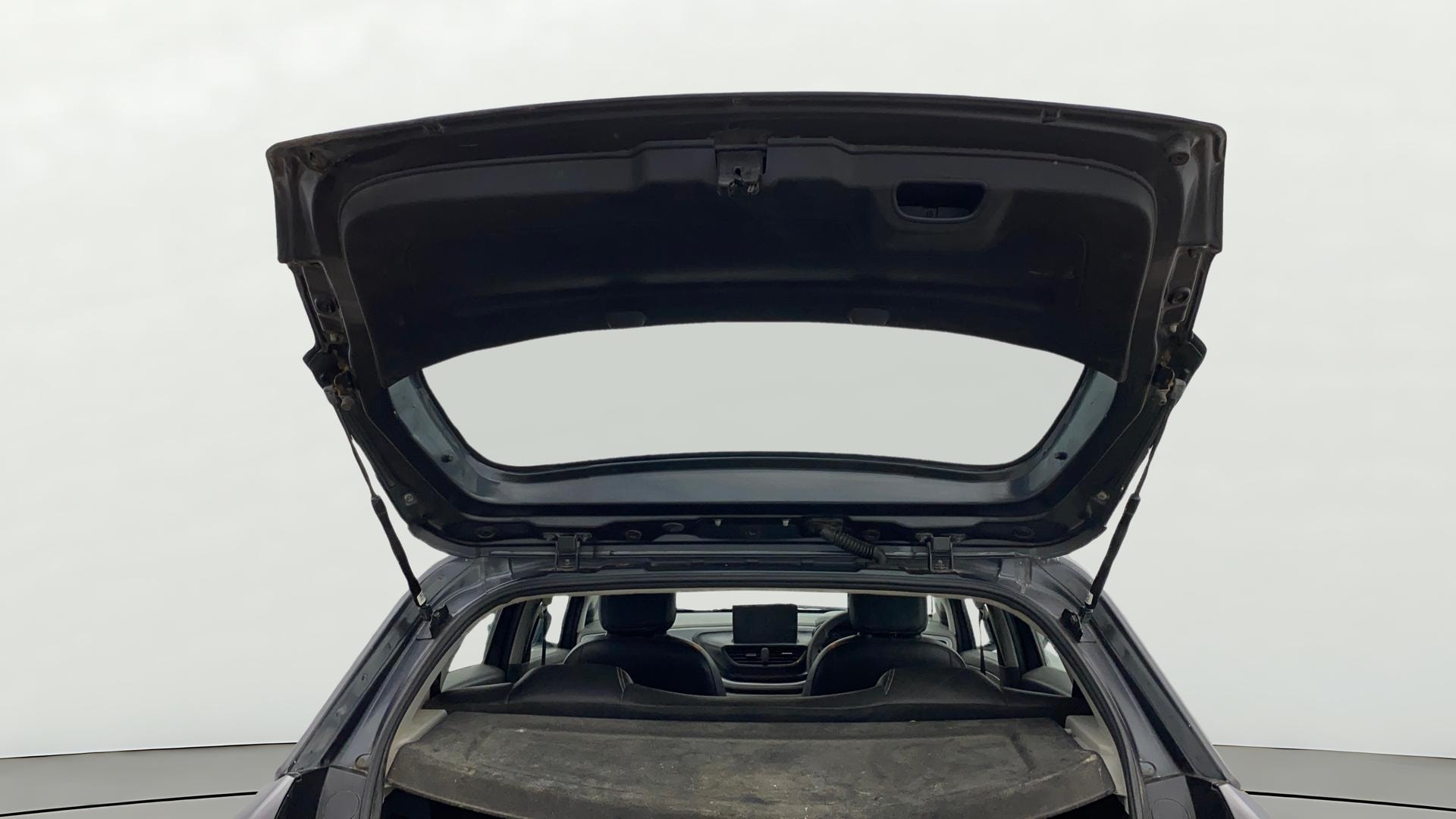 View 2021 Tata Altroz XT Petrol Image 16 Used 2021 Tata Altroz XT Petrol Image 16