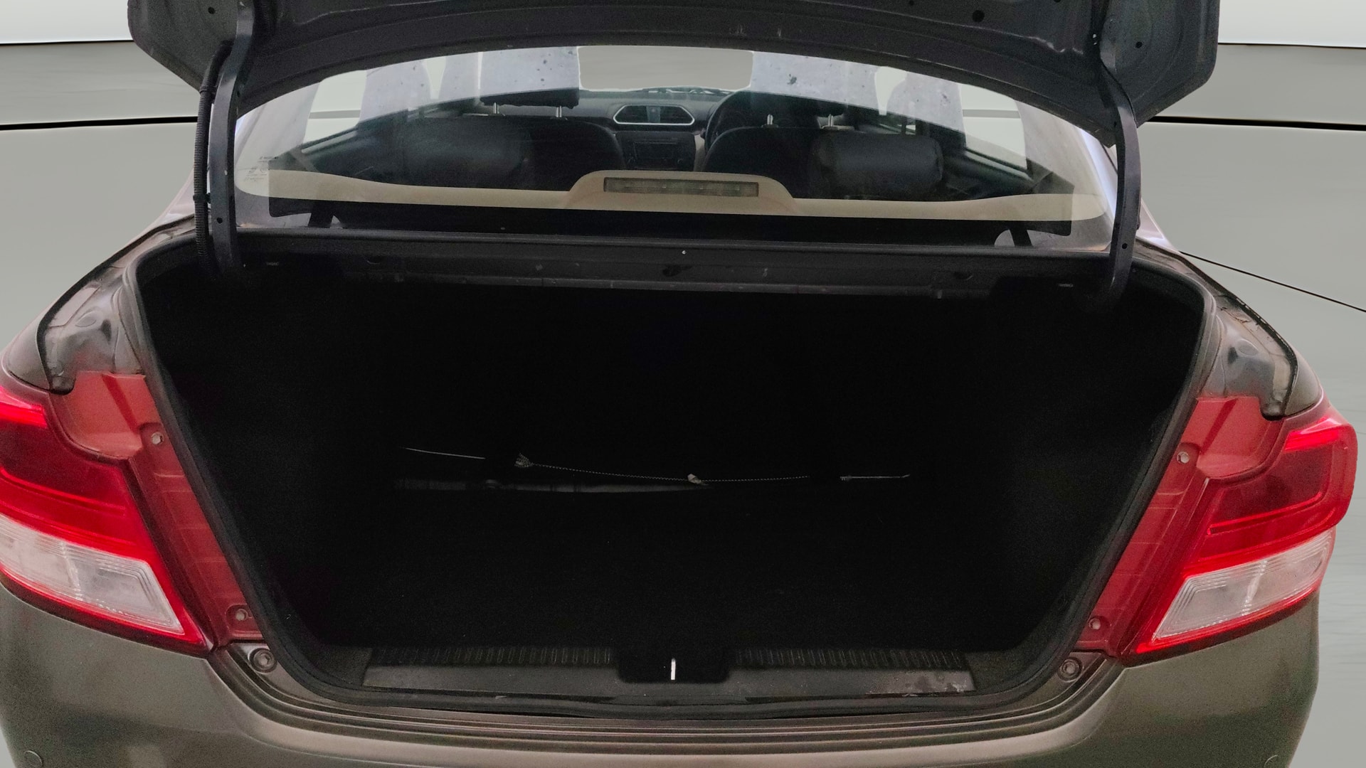 View 2019 Maruti Suzuki 1000 Base Variant Image 36 Used 2019 Maruti Suzuki 1000 Base Variant Image 36