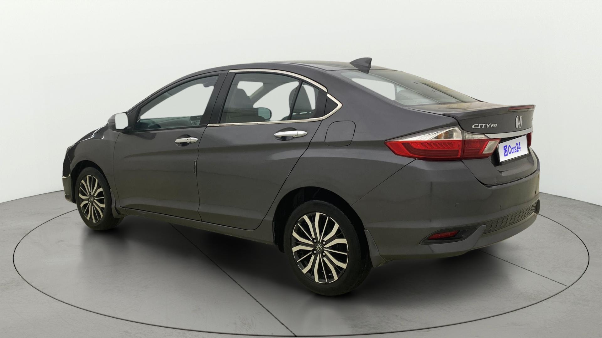 View 2017 Honda City ZX CVT Image 2 Used 2017 Honda City ZX CVT Image 2