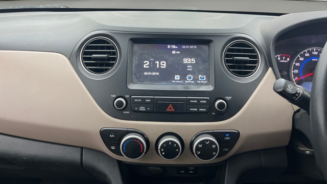 View Hyundai Grand i10 Image 17 Used Hyundai Grand i10 Image 17