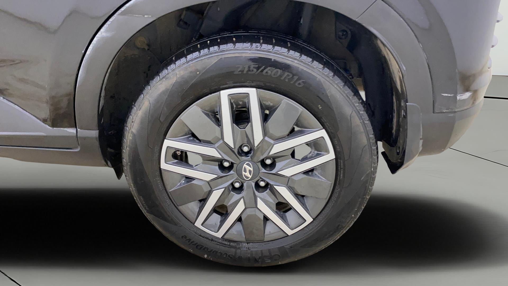View 2024 Hyundai Venue S (O) 1.0 Turbo Petrol DCT Image 8 Used 2024 Hyundai Venue S (O) 1.0 Turbo Petrol DCT Image 8