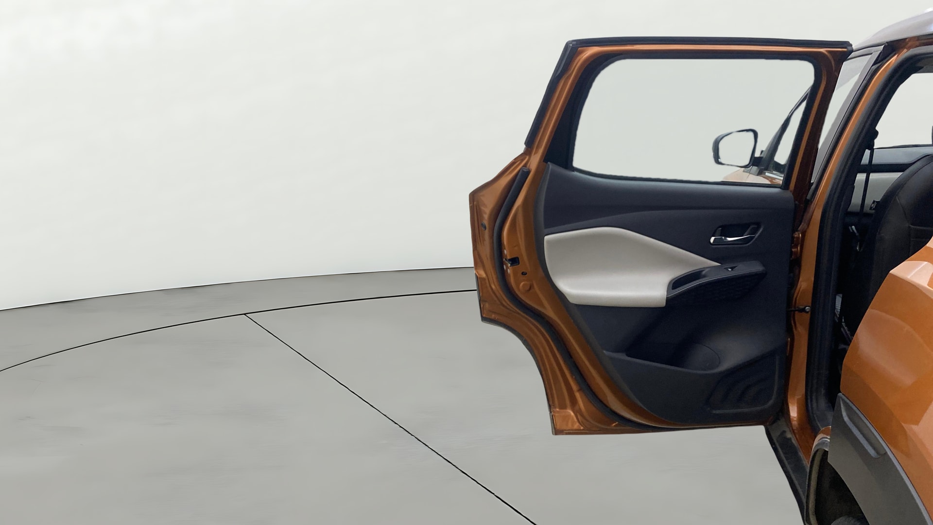 View 2025 Nissan Magnite Tekna B4D 1.0 Petrol AMT Image 23 Used 2025 Nissan Magnite Tekna B4D 1.0 Petrol AMT Image 23