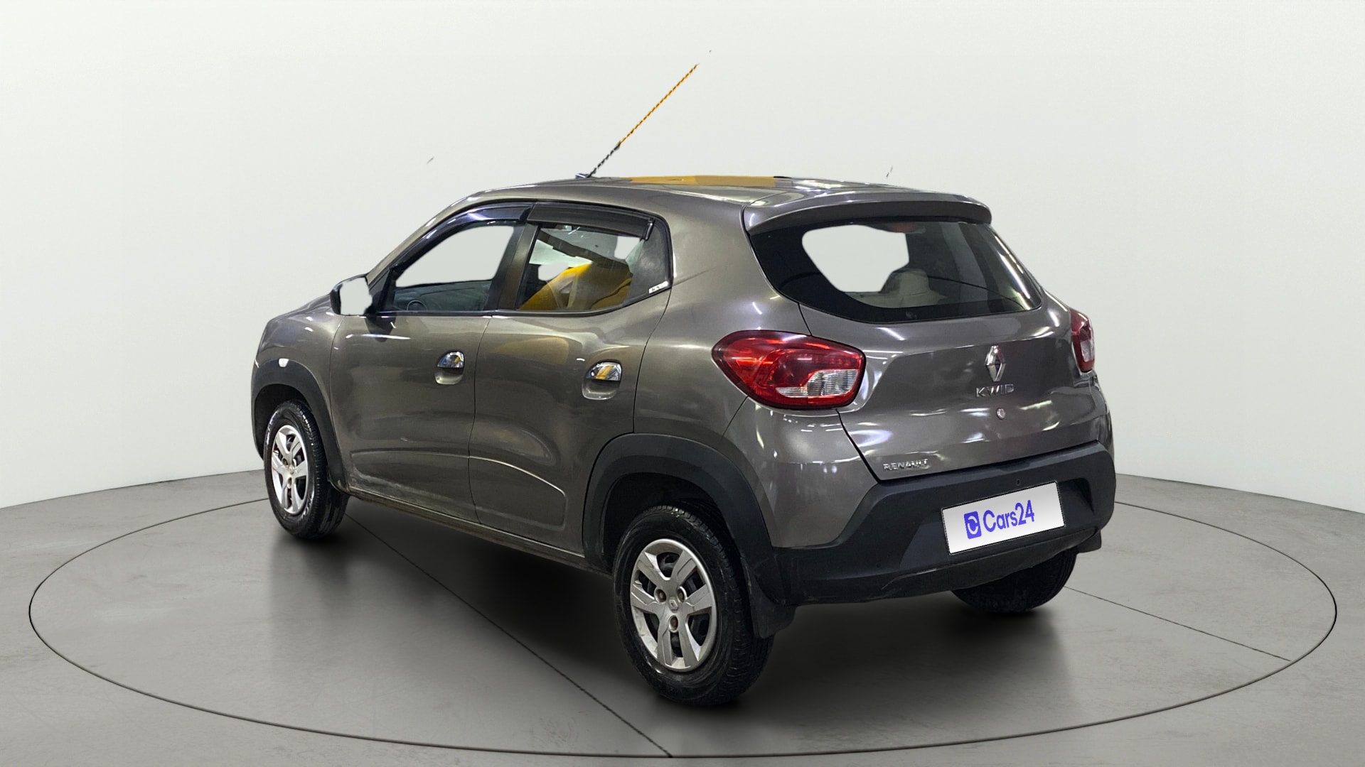 View 2019 Renault Kwid RXL Image 2 Used 2019 Renault Kwid RXL Image 2