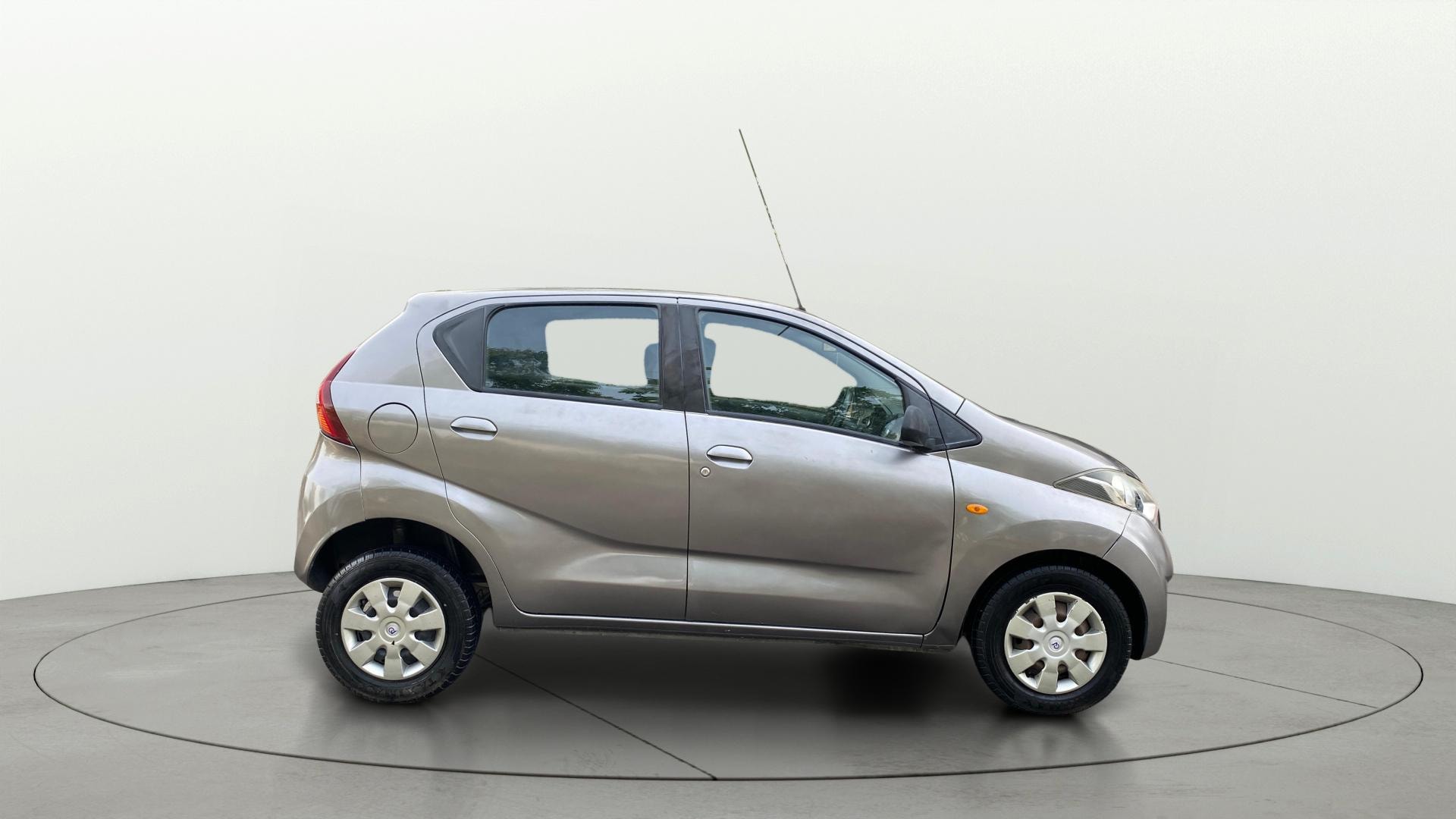View 2018 Datsun Redi GO T (O) 1.0L AMT BS IV Image 8 Used 2018 Datsun Redi GO T (O) 1.0L AMT BS IV Image 8