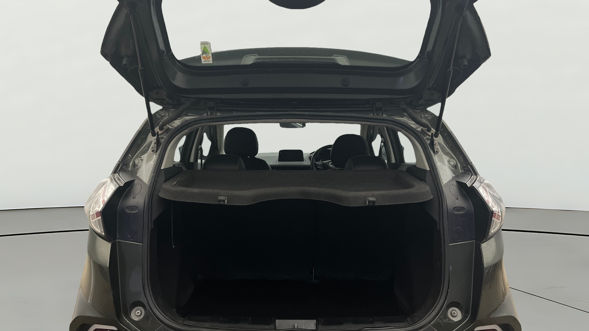 View 2022 Tata Nexon Revotron XE Image 38 Used 2022 Tata Nexon Revotron XE Image 38