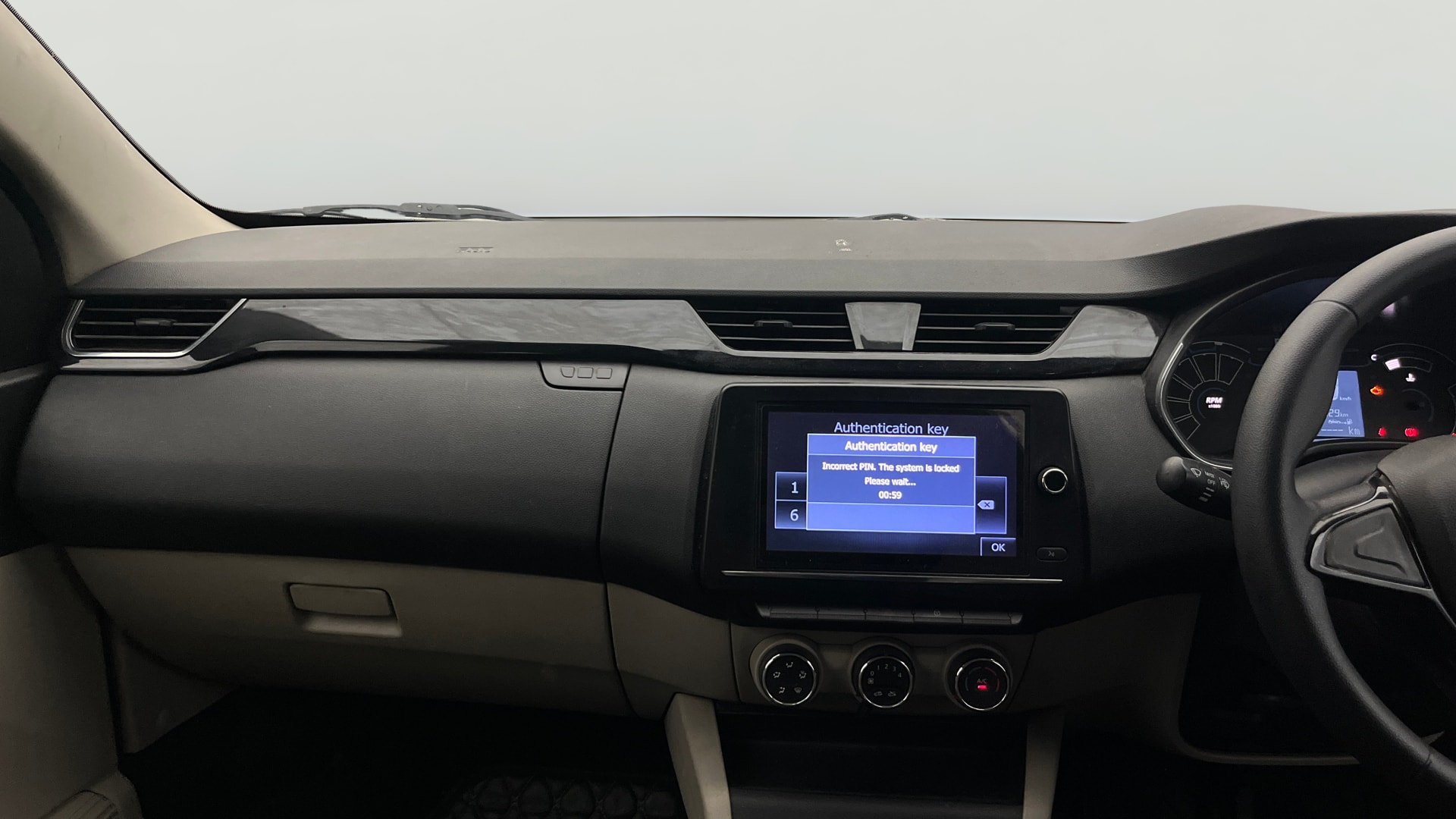 Used 2021 Renault Triber Used 2021 Renault Triber