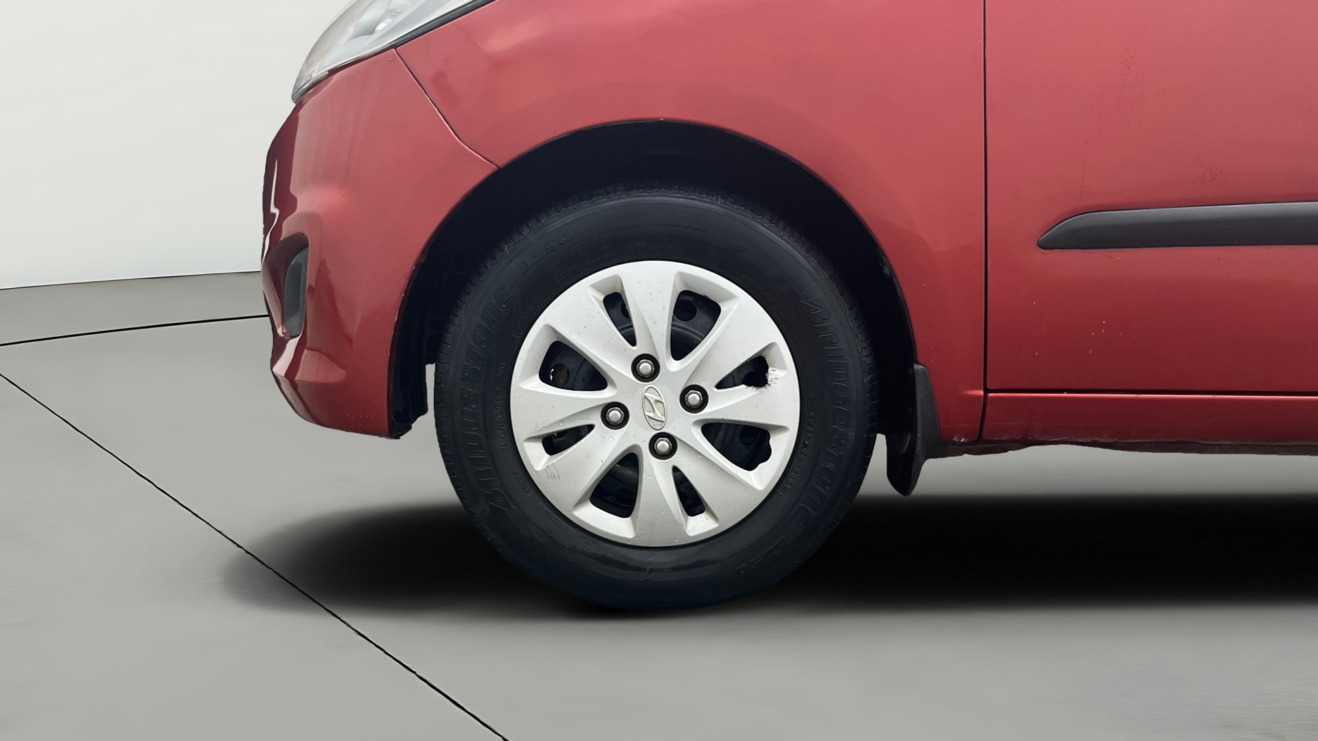 View 2013 Hyundai Grand i10 Magna 1.2 Kappa VTVT Image 27 Used 2013 Hyundai Grand i10 Magna 1.2 Kappa VTVT Image 27