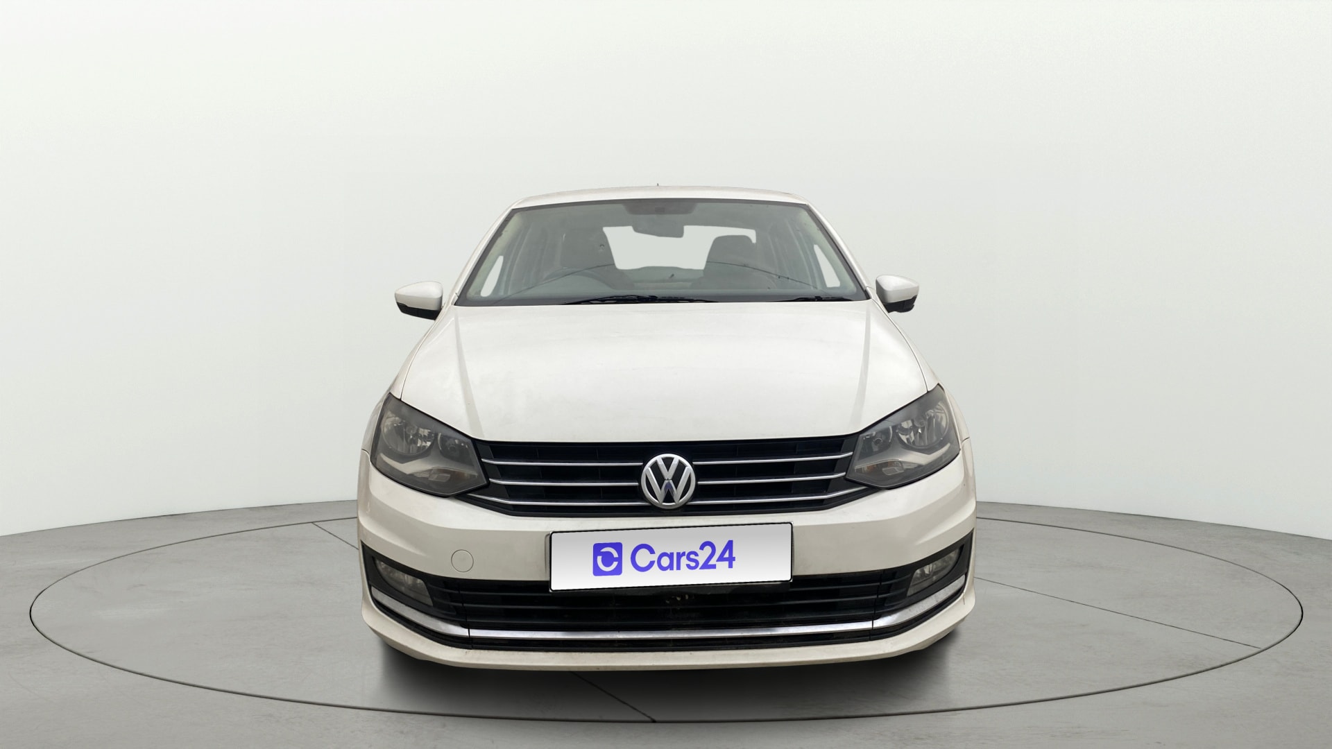 View 2016 Volkswagen Vento 1.2 L TSI Comfortline Petrol AT Image 1 Used 2016 Volkswagen Vento 1.2 L TSI Comfortline Petrol AT Image 1