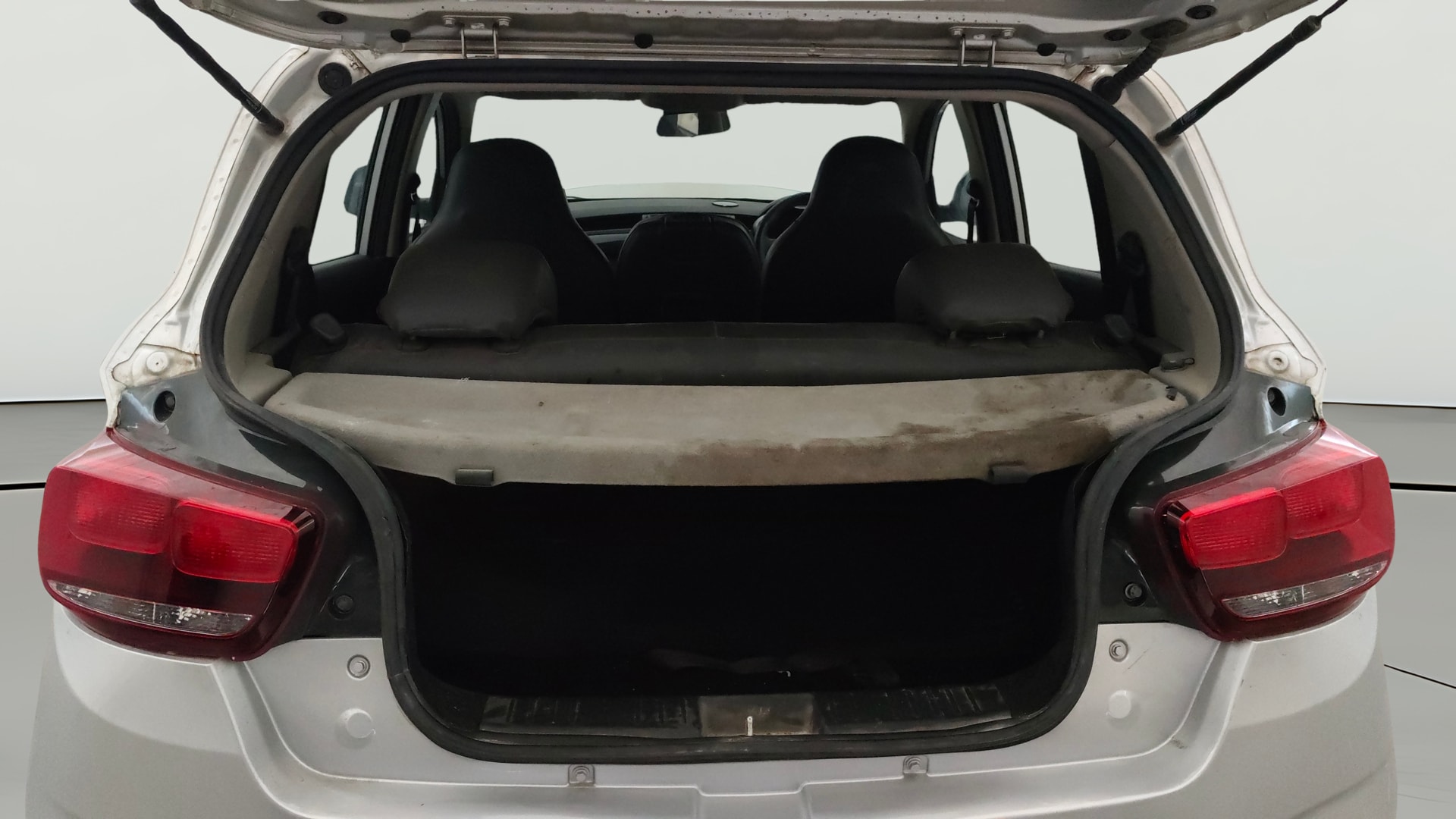 Used 2017 Mahindra KUV100 Used 2017 Mahindra KUV100