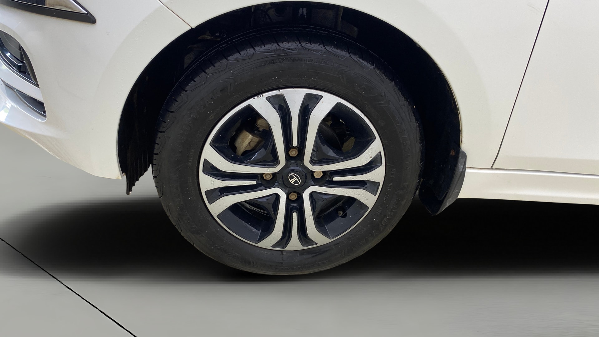 View 2024 Tata Tiago Revotorq XB Image 28 Used 2024 Tata Tiago Revotorq XB Image 28