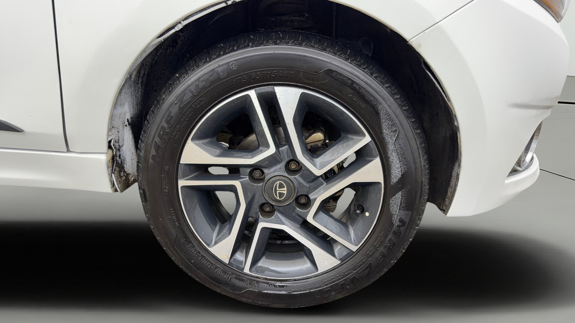 View 2019 Tata Tiago Revotorq XB Image 39 Used 2019 Tata Tiago Revotorq XB Image 39