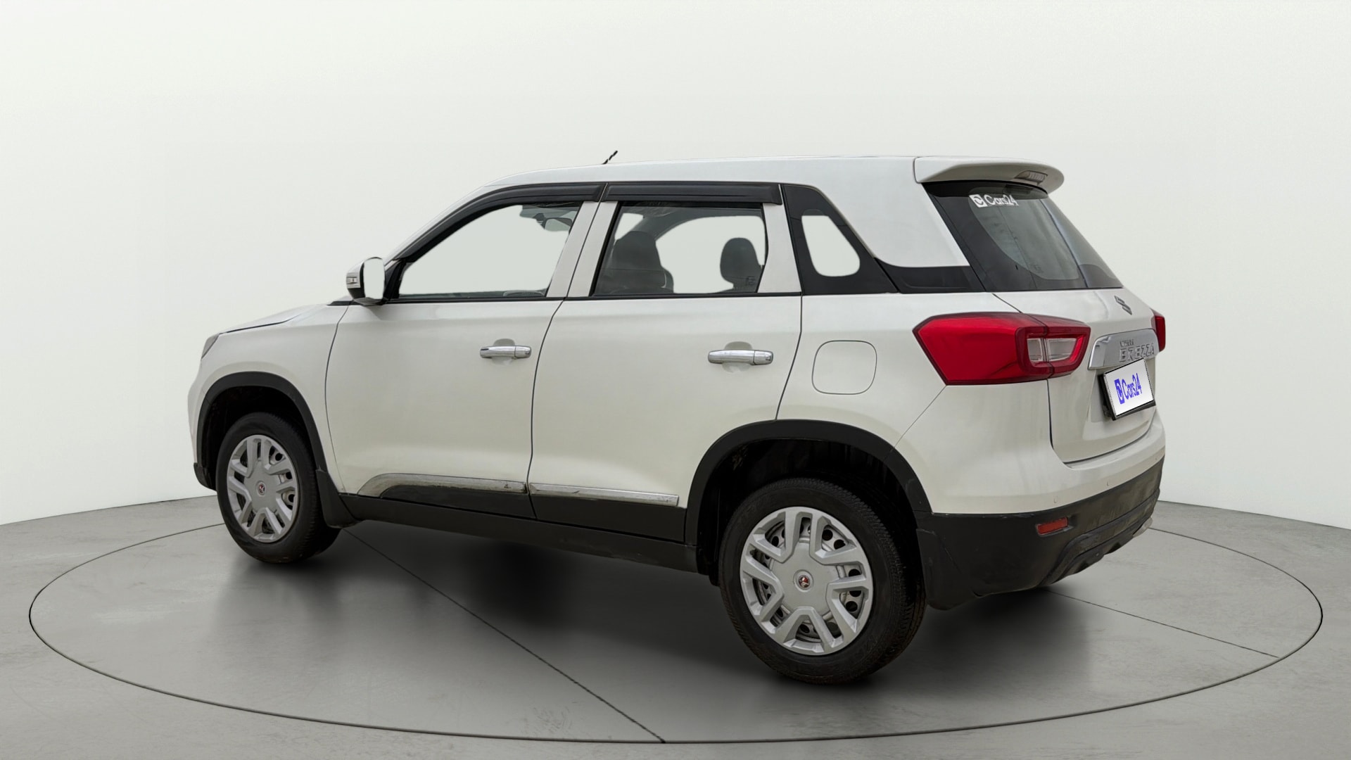 View 2022 Maruti Suzuki 1000 Base Variant Image 2 Used 2022 Maruti Suzuki 1000 Base Variant Image 2