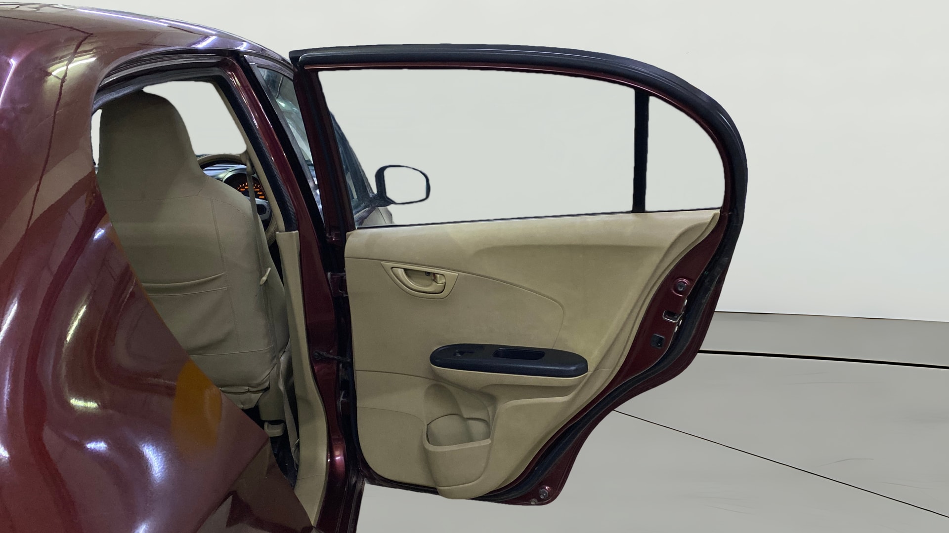 View 2014 Honda Amaze E MT Petrol BS IV Image 6 Used 2014 Honda Amaze E MT Petrol BS IV Image 6