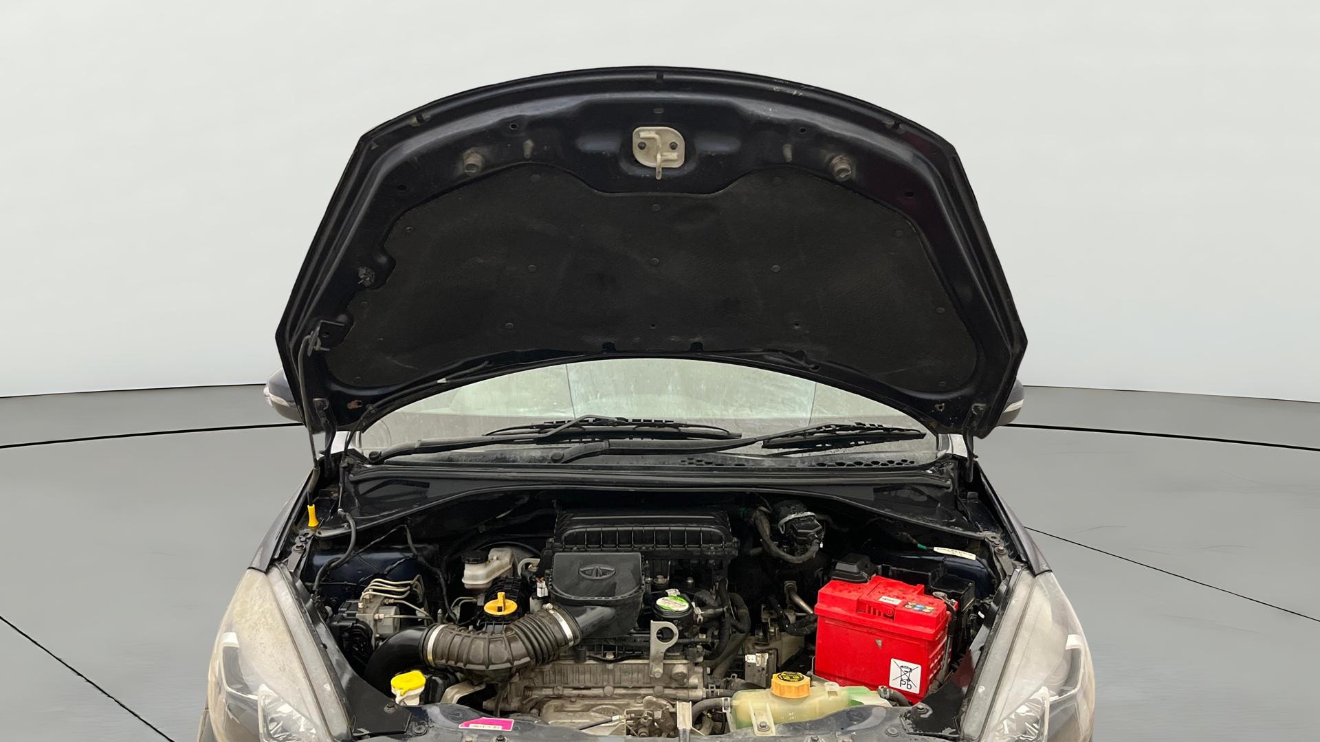 View 2019 Tata Tigor XE Diesel Image 18 Used 2019 Tata Tigor XE Diesel Image 18