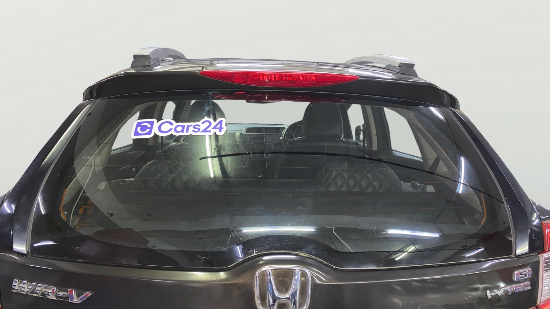 View 2017 Honda WR-V S MT Diesel Edge Edition Image 3 Used 2017 Honda WR-V S MT Diesel Edge Edition Image 3