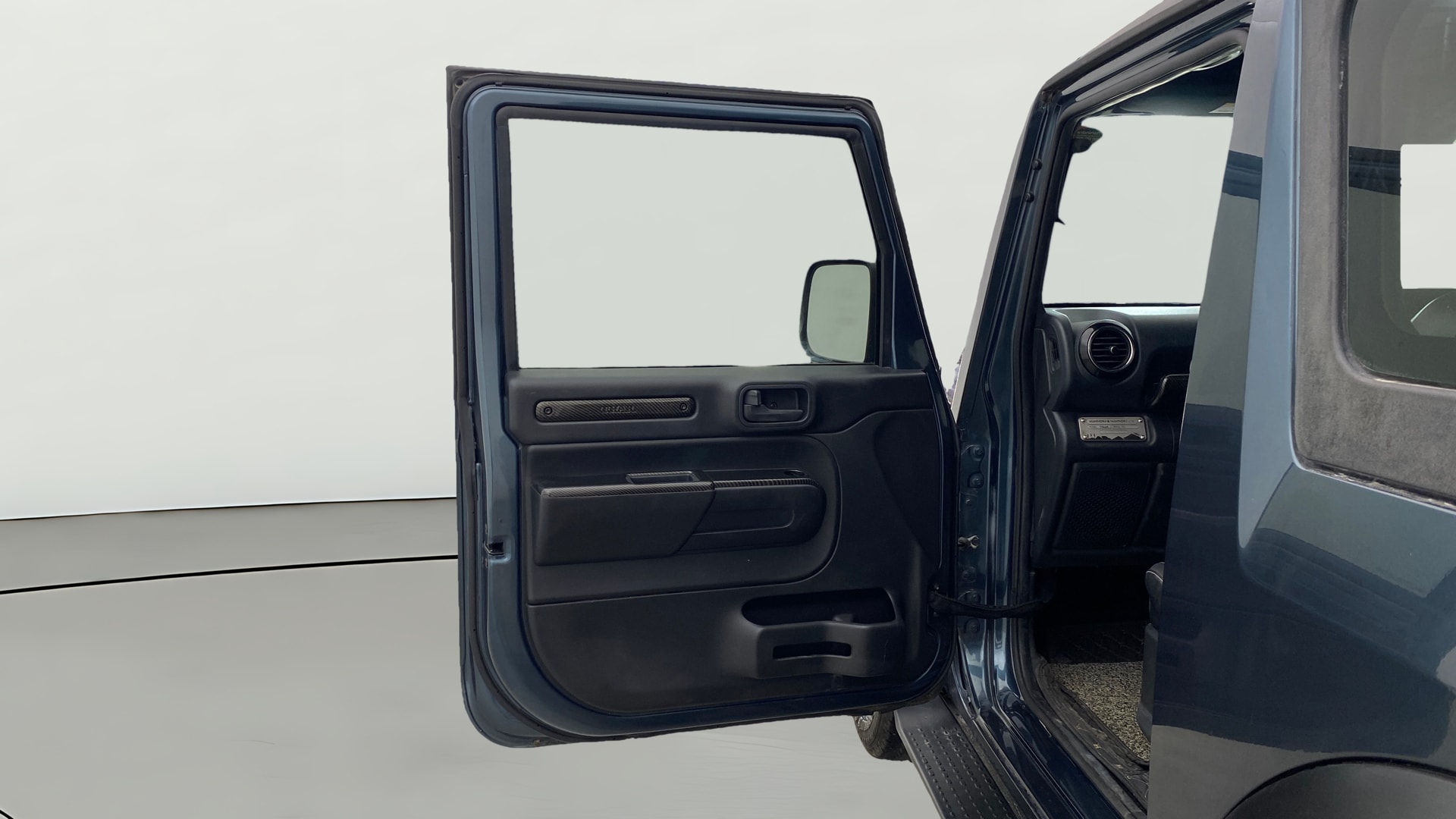 View 2023 Mahindra Thar AX Standard Manual Soft Top 6 Seater Image 30 Used 2023 Mahindra Thar AX Standard Manual Soft Top 6 Seater Image 30
