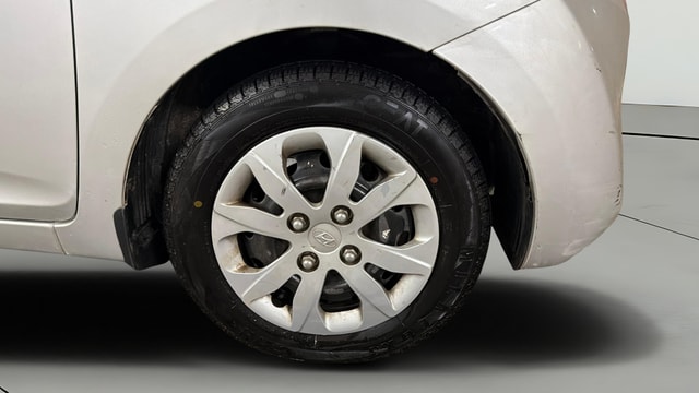View Hyundai EON Image 39 Used Hyundai EON Image 39
