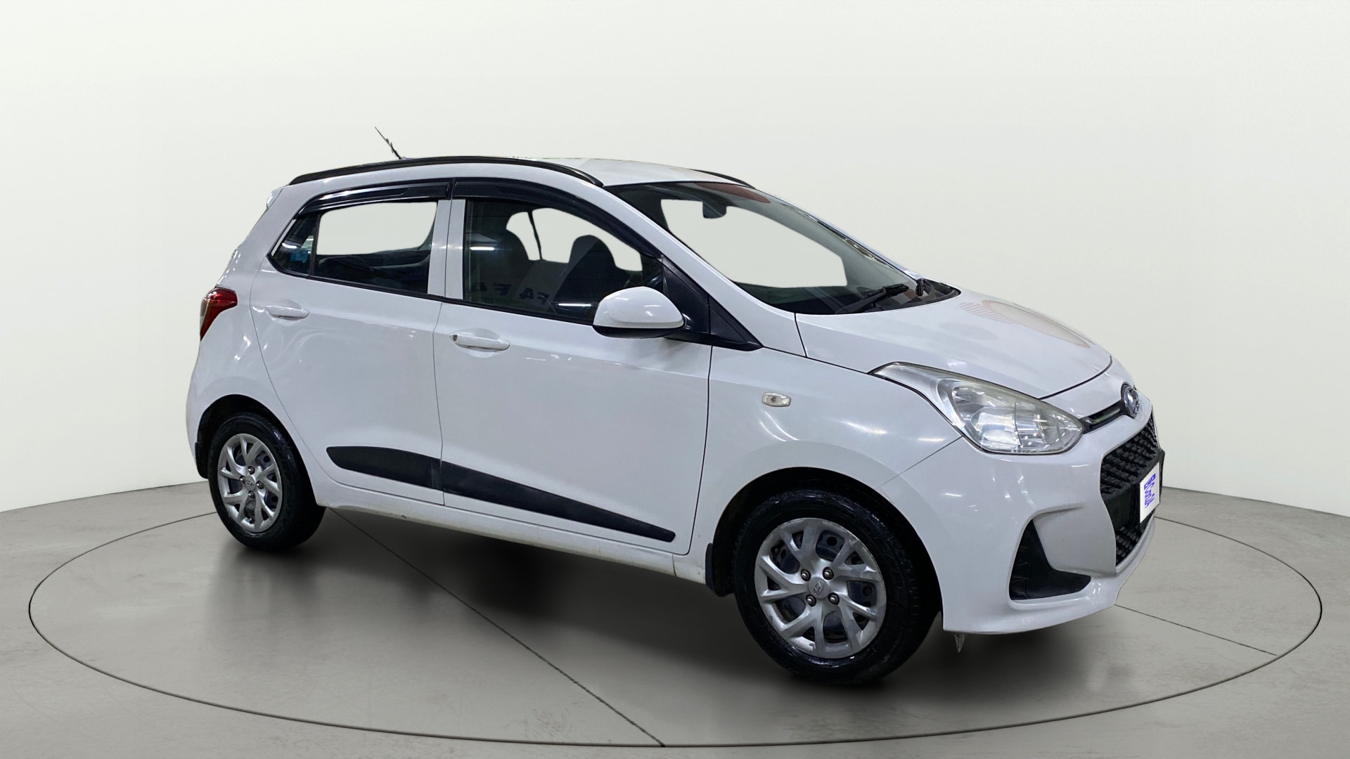 View 2019 Hyundai Grand i10 Magna 1.2 Kappa VTVT Image 35 Used 2019 Hyundai Grand i10 Magna 1.2 Kappa VTVT Image 35