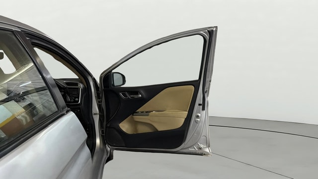 View Honda City ZX Image 47 Used Honda City ZX Image 47